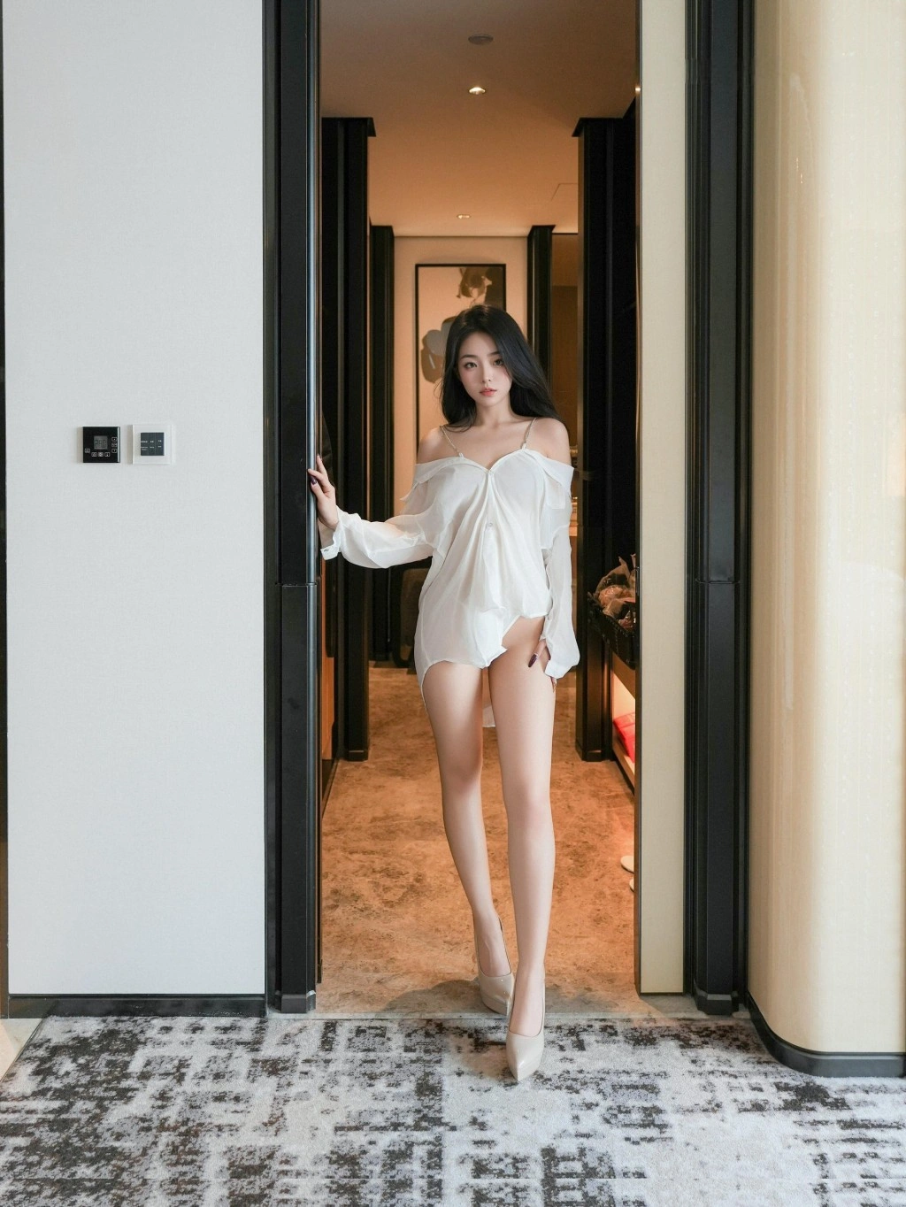 秀人网 白琮瑗 魅惑私拍写真 白衫凸显美臀魅力十足插图 秀人网 白琮瑗 魅惑私拍写真 白衫凸显美臀魅力十足