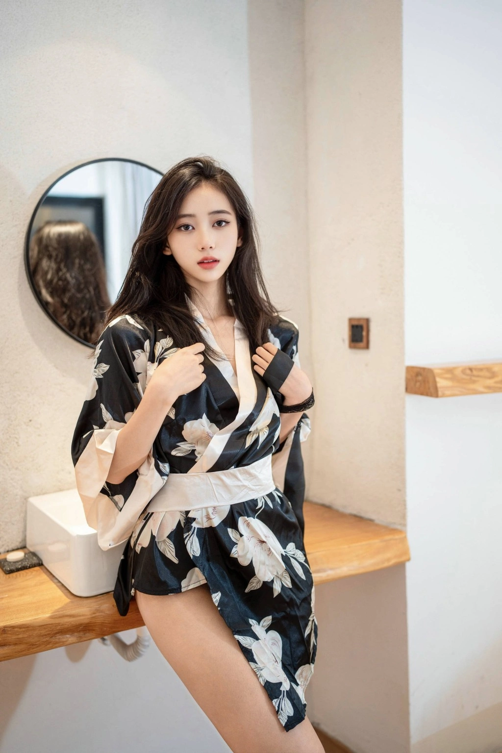 秀人网 时安安 性感私拍带感滴蜡魅惑写真插图 秀人网 时安安 性感私拍带感滴蜡魅惑写真
