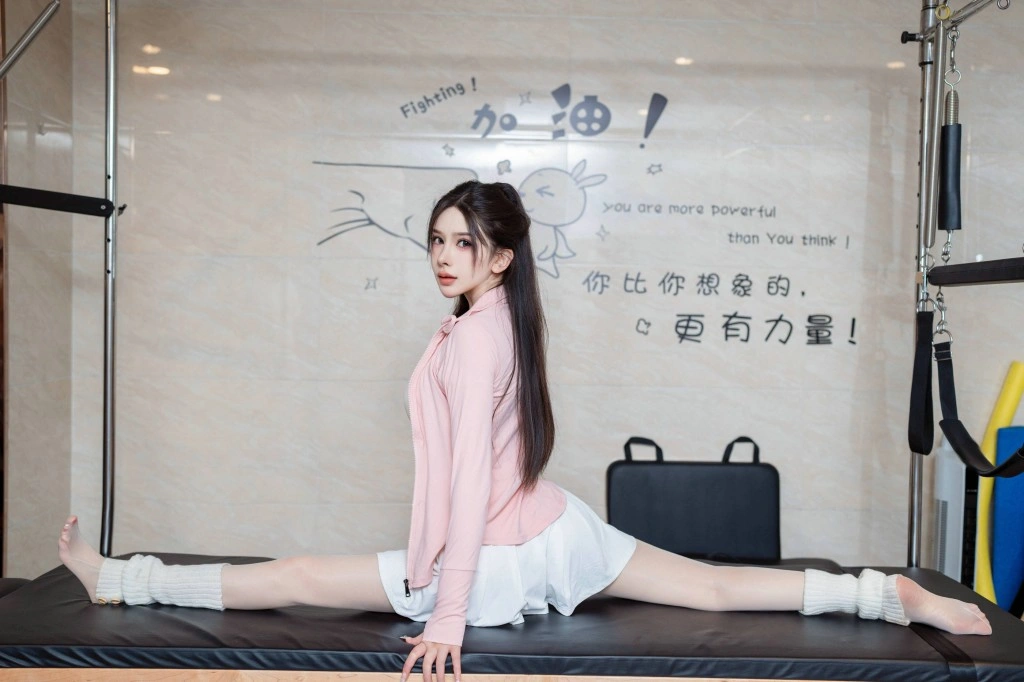 秀人网 李丽莎 双人缠绵性感私拍写真