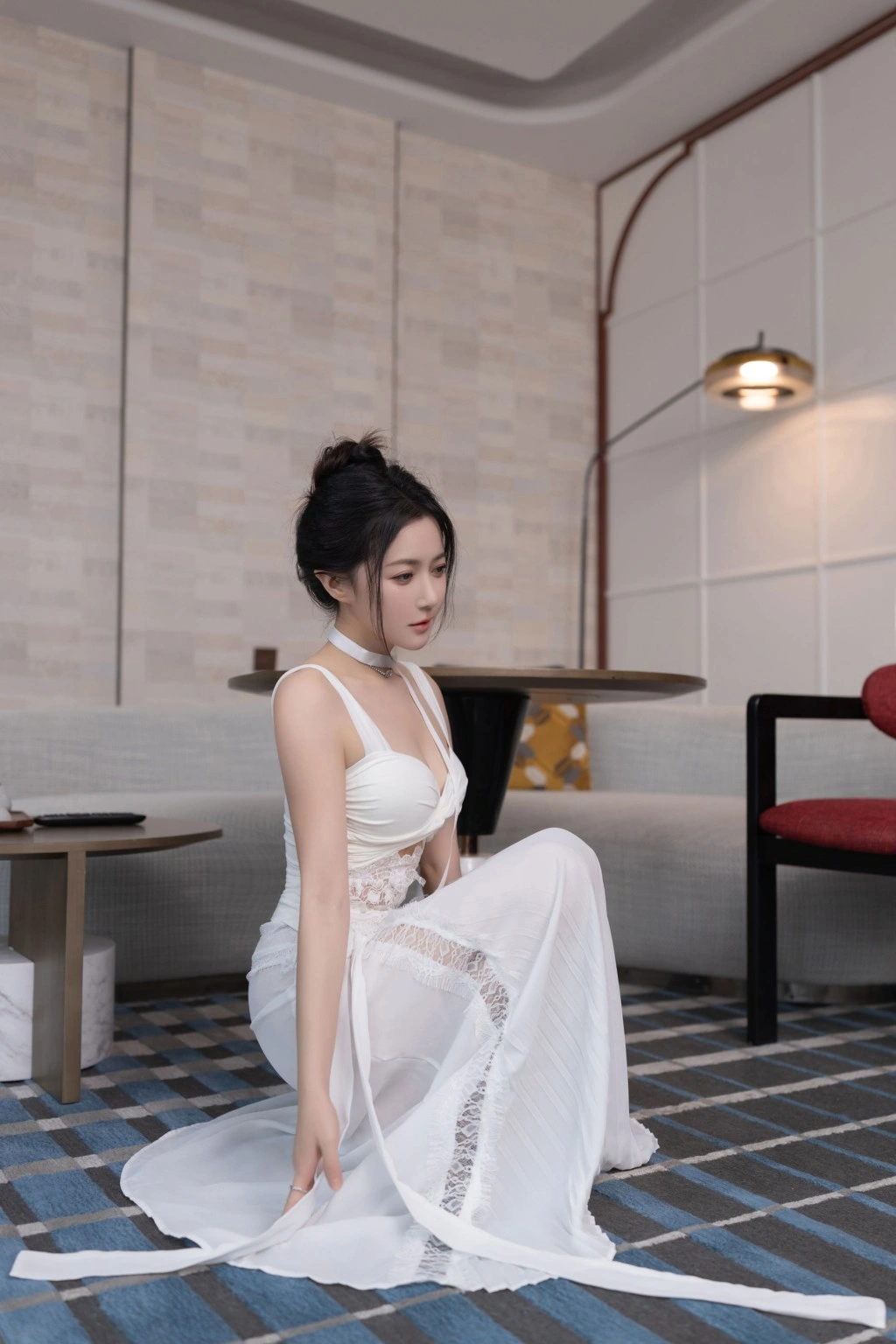 秀人网 鱼子酱Fish 白裙肉丝魅惑私拍写真