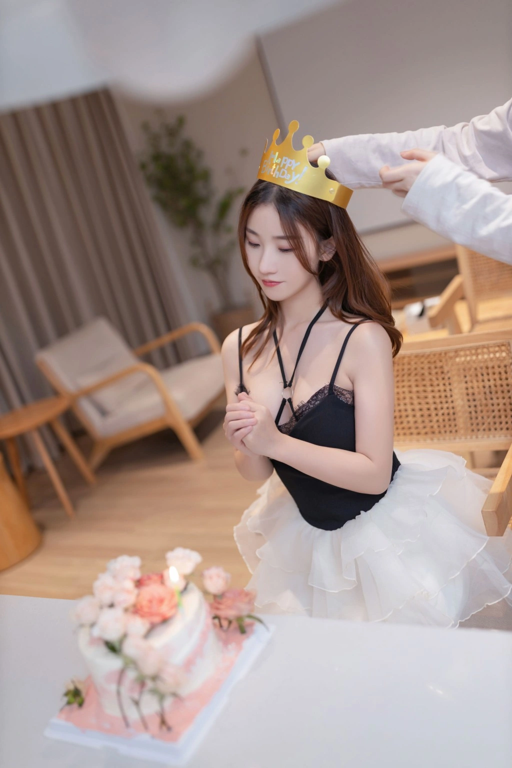 秀人网 杏子 生日快乐魅惑私拍写真