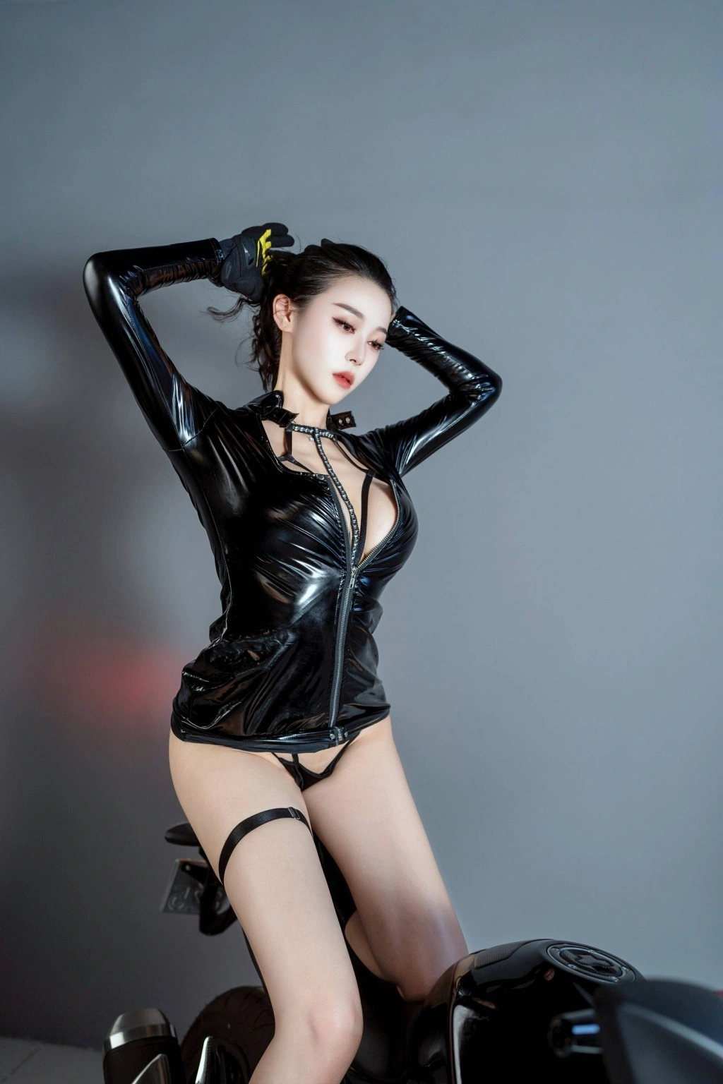 秀人网 清妙 机车女郎魅惑私拍写真插图1 秀人网 清妙 机车女郎魅惑私拍写真