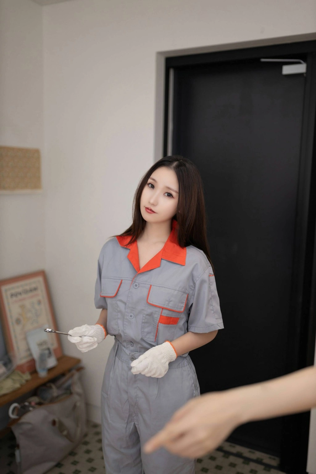秀人网 杏子 魅惑私拍写真之物业小姐插图 秀人网 杏子 魅惑私拍写真之物业小姐