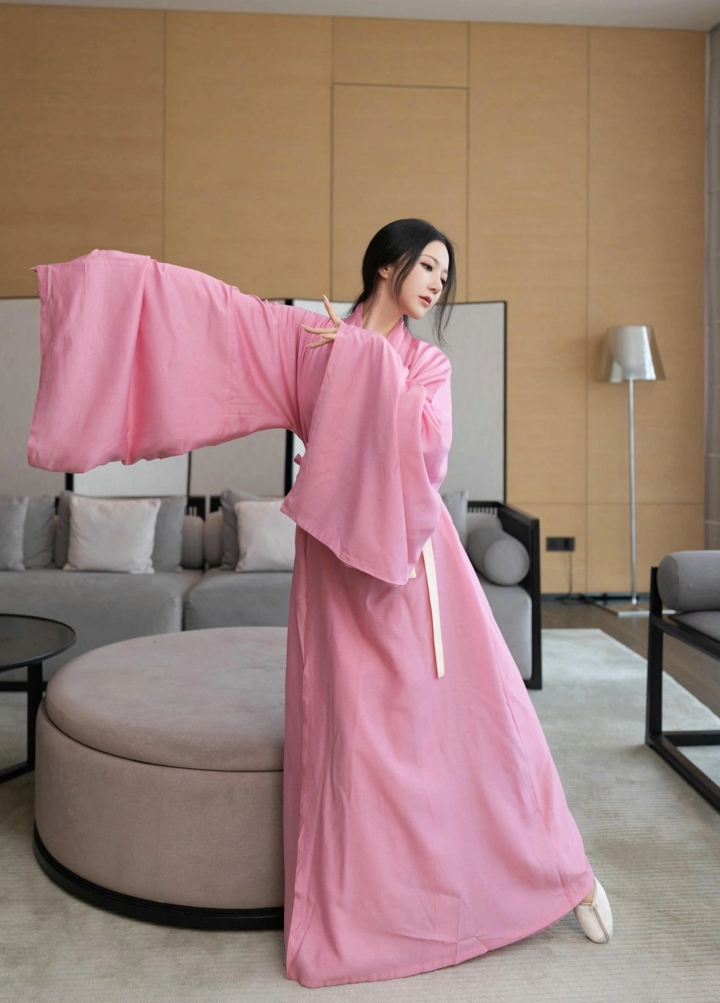 秀人网 鱼子酱Fish 月影纱下的魅惑私拍写真插图 秀人网 鱼子酱Fish 月影纱下的魅惑私拍写真