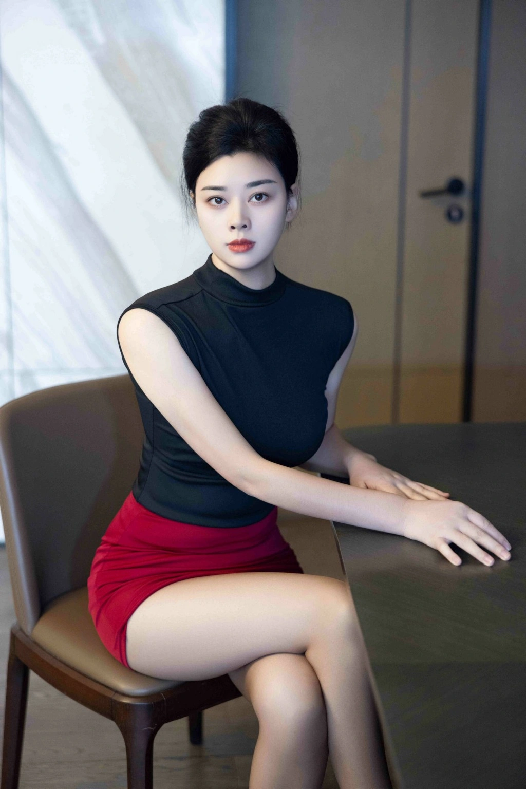 秀人网 徐清妍 魅惑私拍写真 OL黑色丝袜插图1 秀人网 徐清妍 魅惑私拍写真 OL黑色丝袜