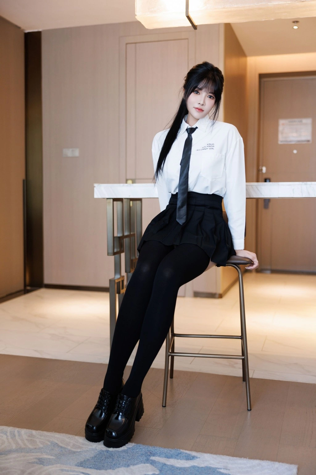 秀人网 娜比 魅惑私拍写真 青春校园学生装