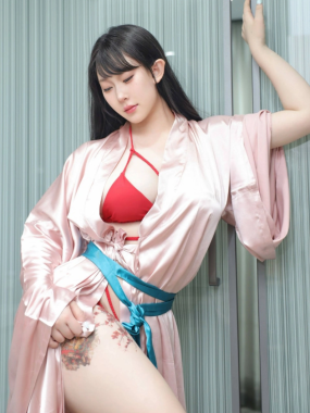 李沁恩lrene 浴室魅惑私拍写真 红色比基尼演绎极致诱惑