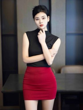 秀人网 徐清妍 魅惑私拍写真 OL黑色丝袜