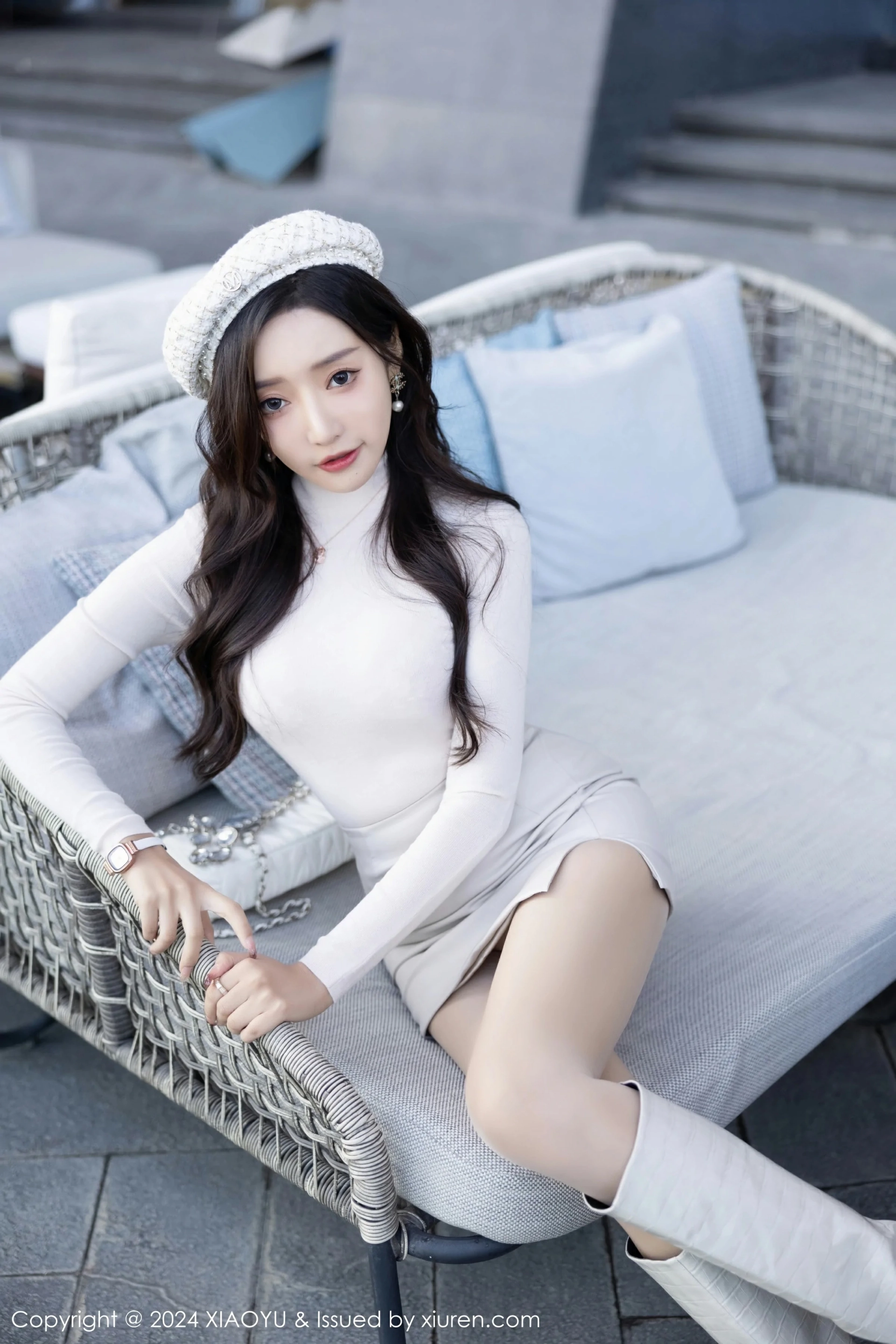[XIAOYU语画界] VOL.1194 王馨瑶yanni 性感白色连衣短裙 粉色内衣 海南旅拍写真 [84张]插图1