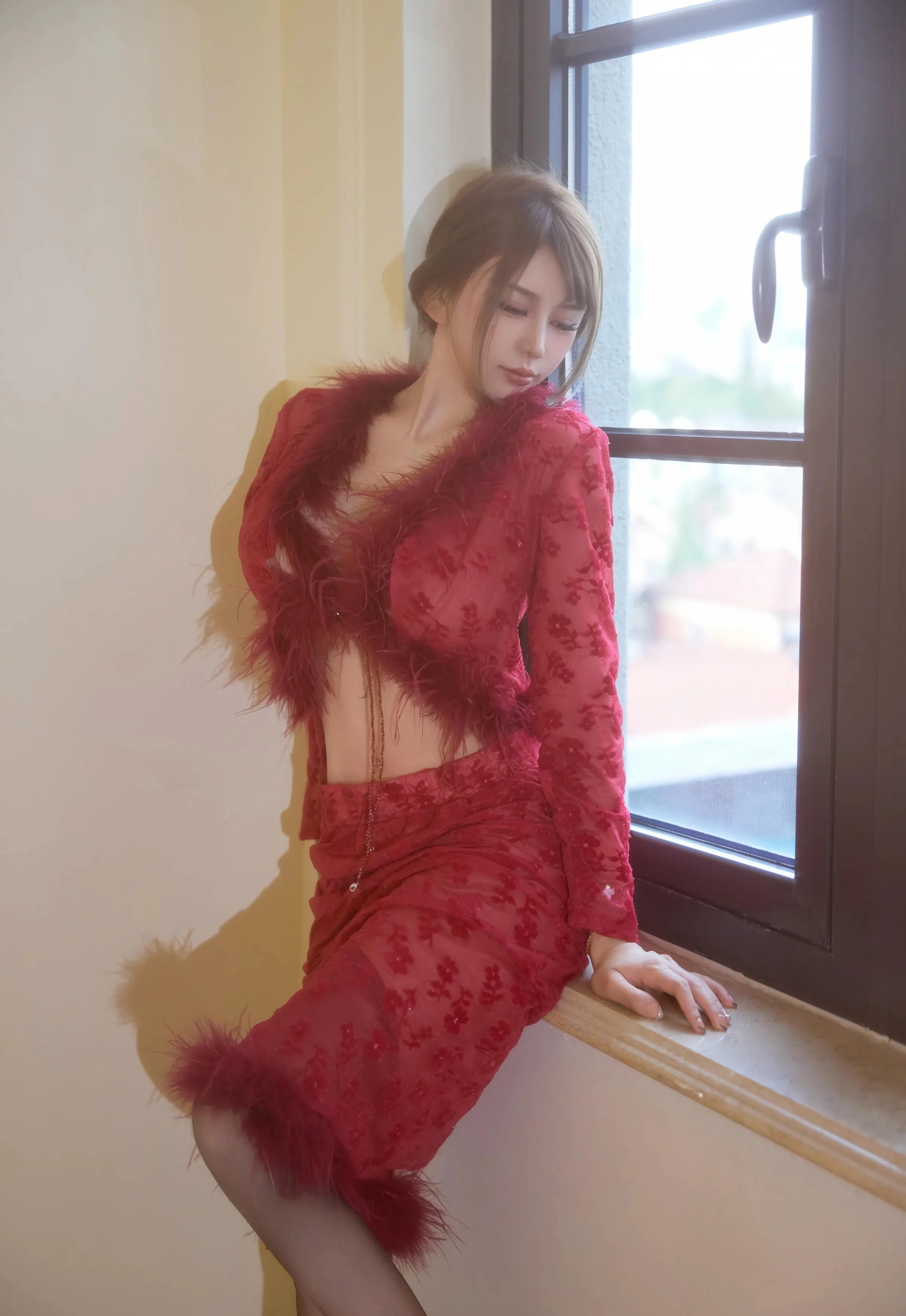 [XiuRen秀人网] No.10848 Zoe柚柚 红色复古服饰 性感写真 [52张]