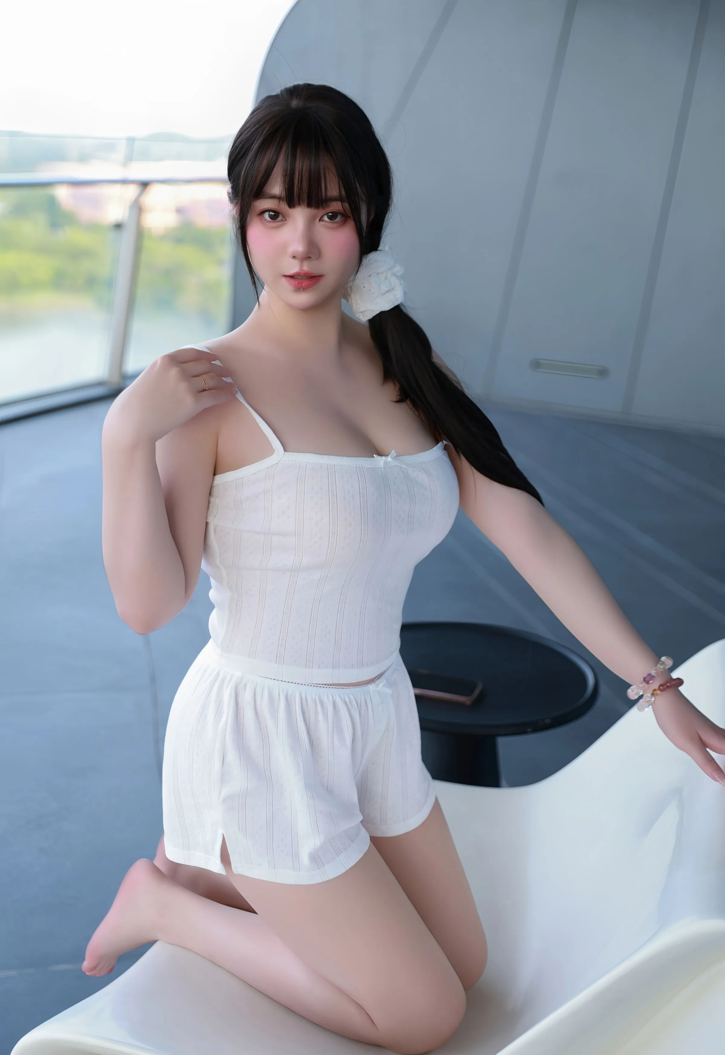[XiuRen秀人网] No.10841 软情 白色吊带白色短裤 性感写真 [70张]插图1