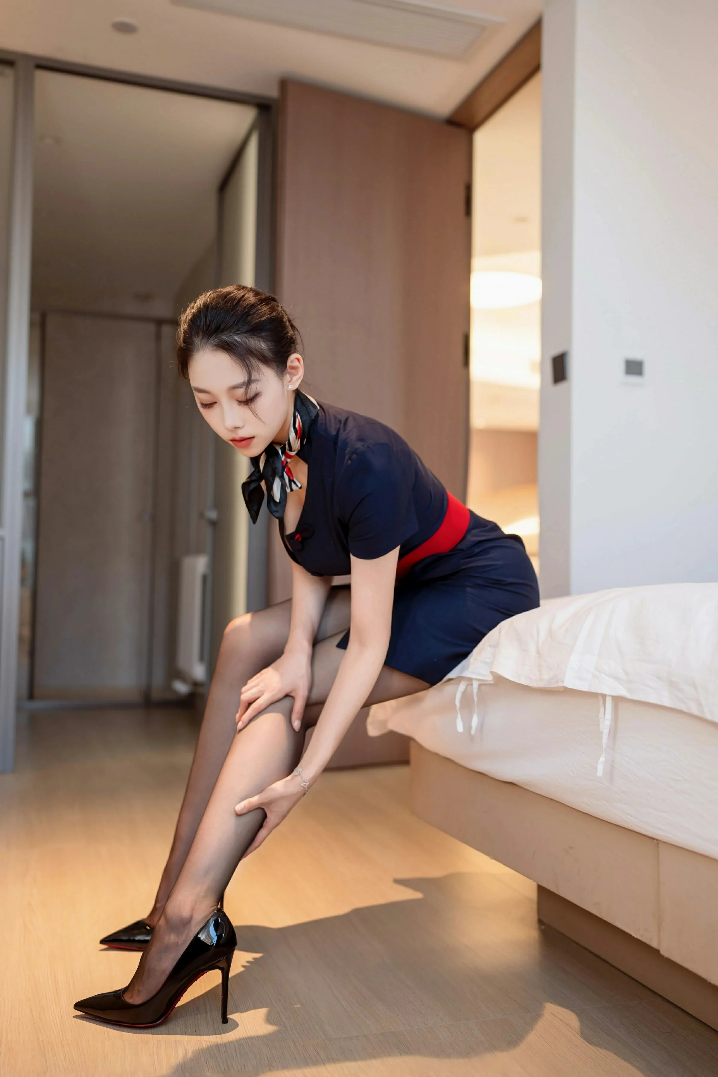 [XINGYAN星颜社] VOL.354 清妙 空姐制服 魅惑黑丝 性感写真 [78张]插图