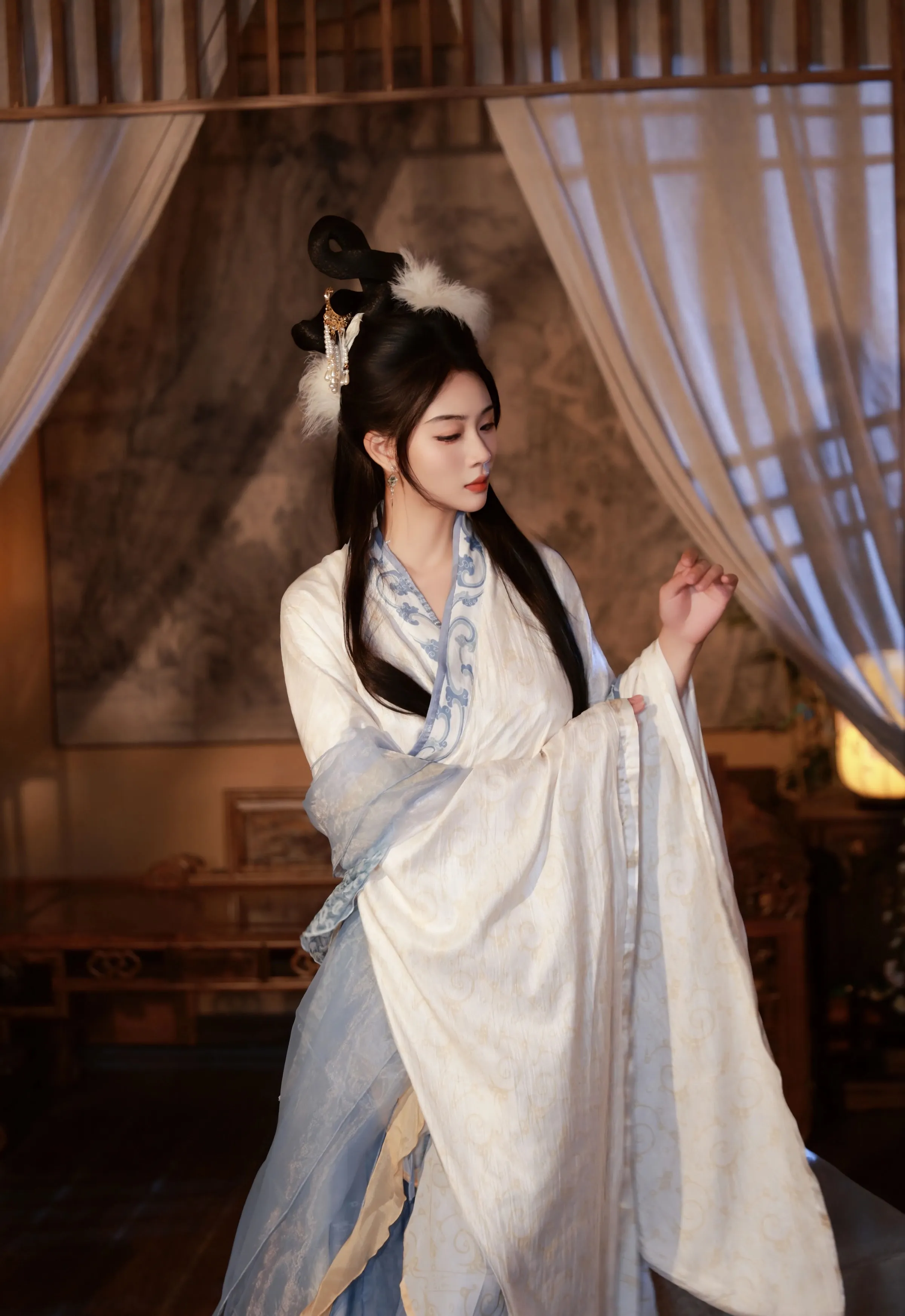 [XiuRen秀人网] No.10835 南乔 性感汉服 中秋主题 性感写真 [76张]插图1