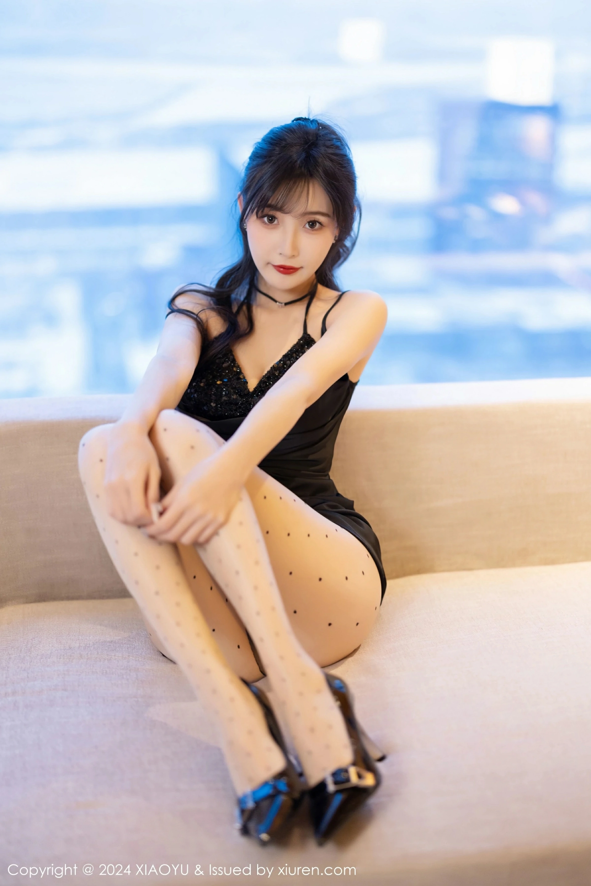 [XIAOYU语画界] VOL.1232 林星阑 黑色露肩连衣短裙 哈尔滨旅拍写真 [81张]插图1