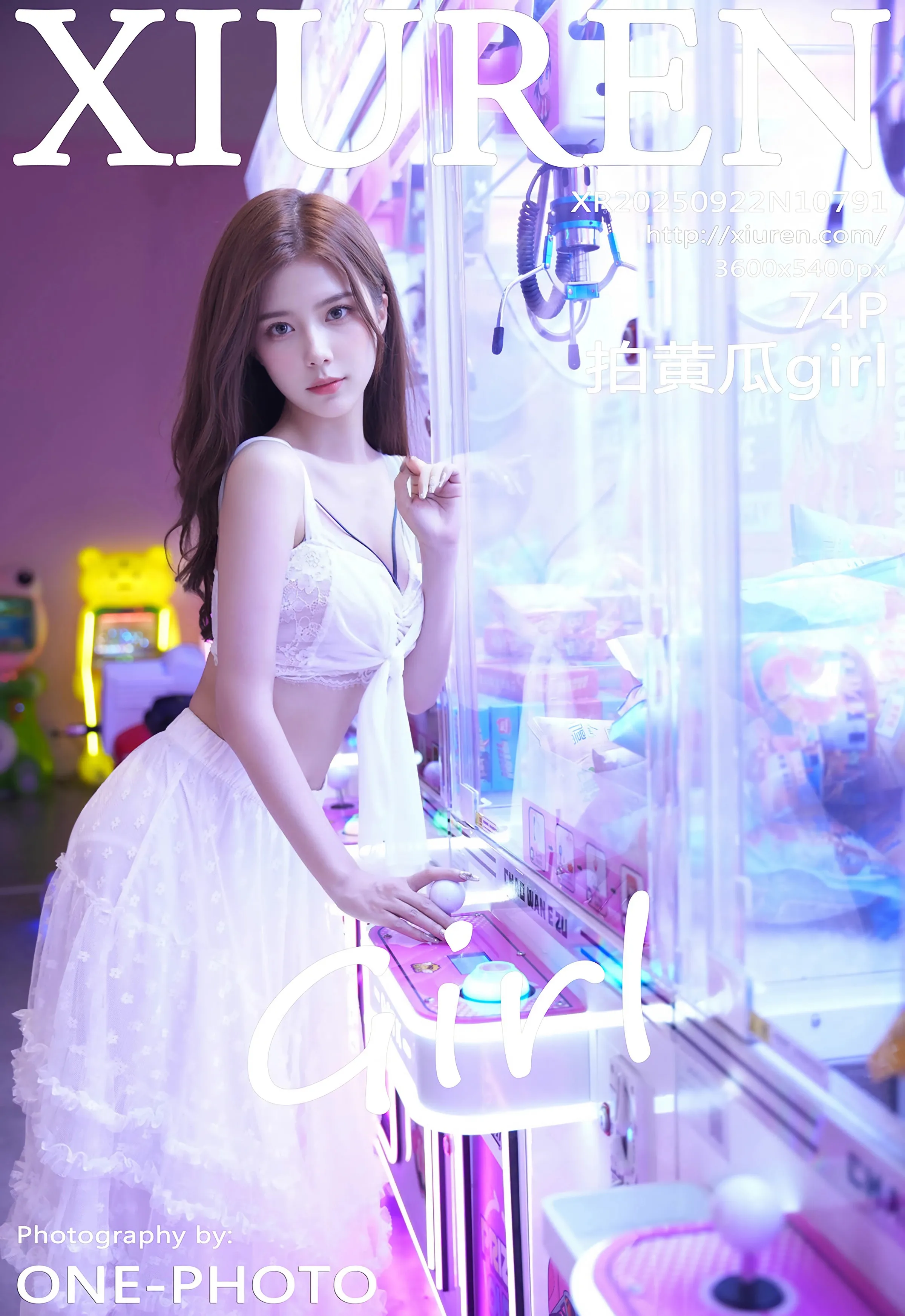 [XiuRen秀人网] No.10791 拍黄瓜girl 白色连衣裙 性感写真 [74张]