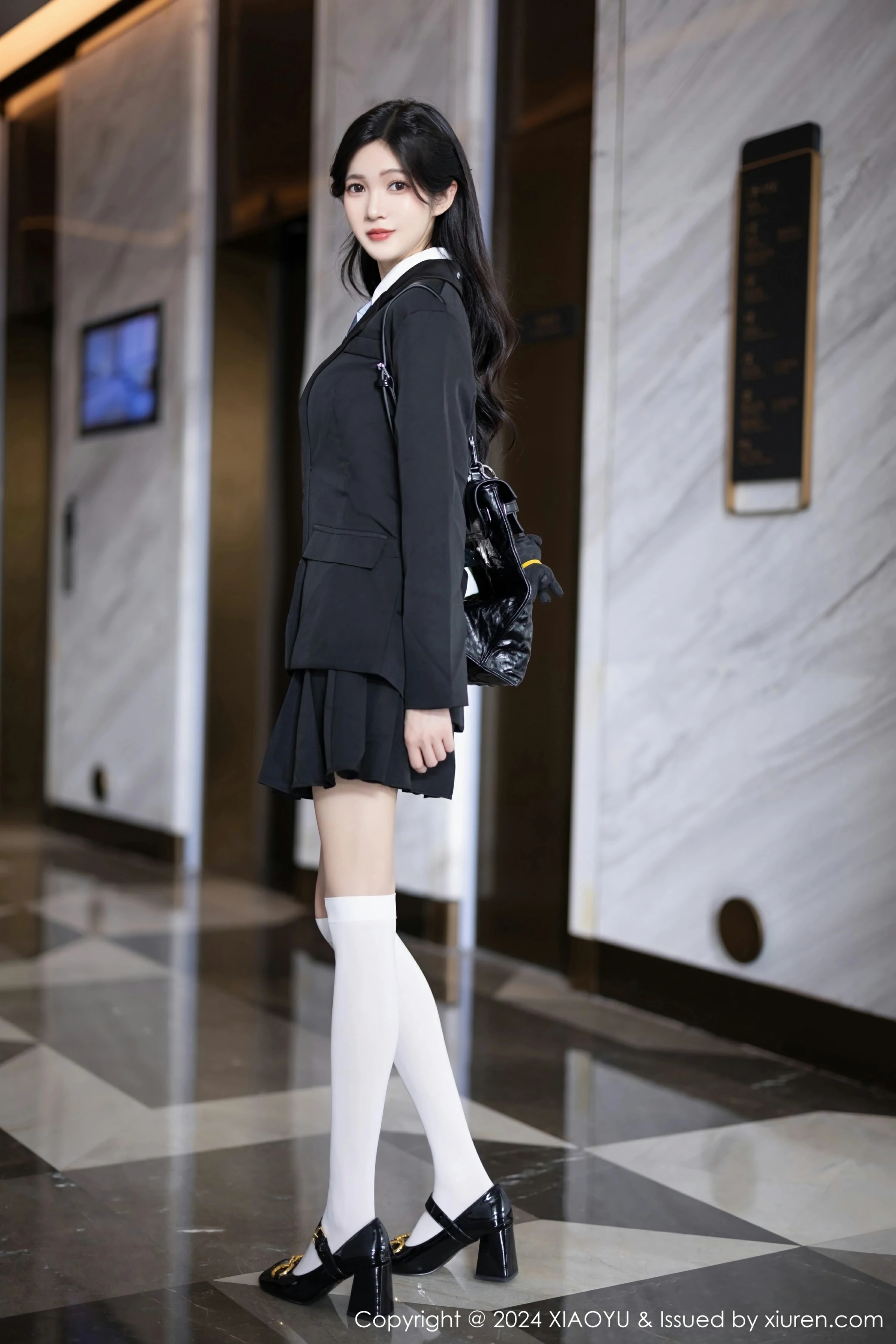 [XIAOYU语画界] VOL.1204 程程程- 深色日系学妹制服 黑色内衣 性感写真 [83张]插图1