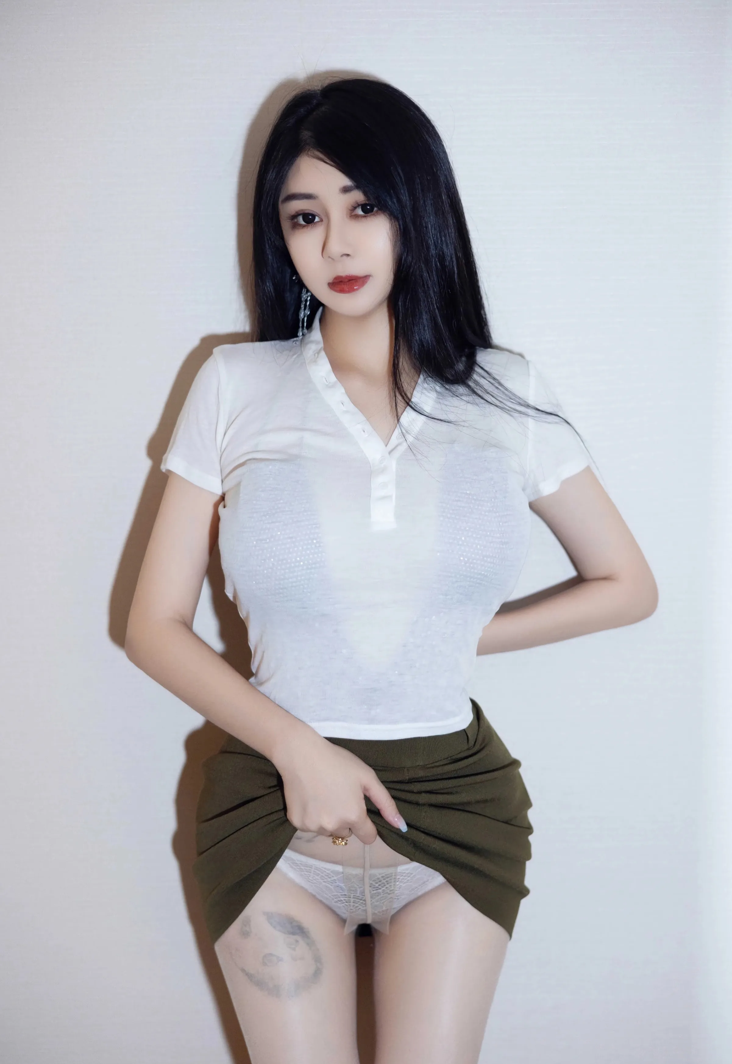 [HuaYang花漾写真] VOL.647 凯竹Quinn 白色T恤 性感写真 [54张]插图