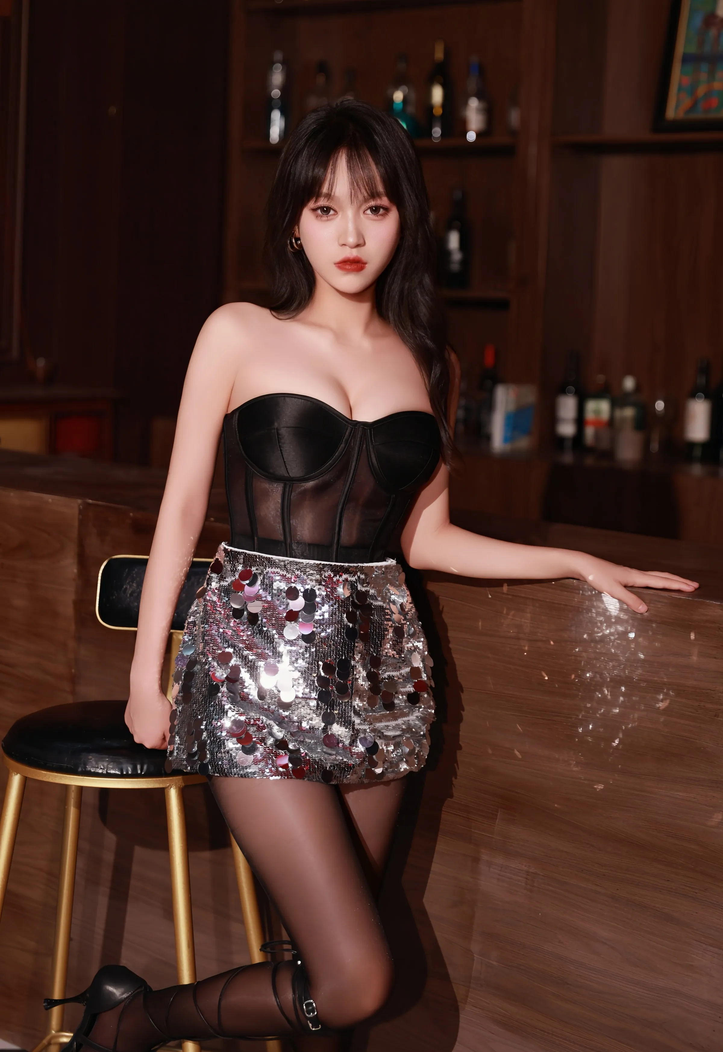 [XiuRen秀人网] No.10772 糯咪 黑色连衣短裙 性感写真 [76张]插图