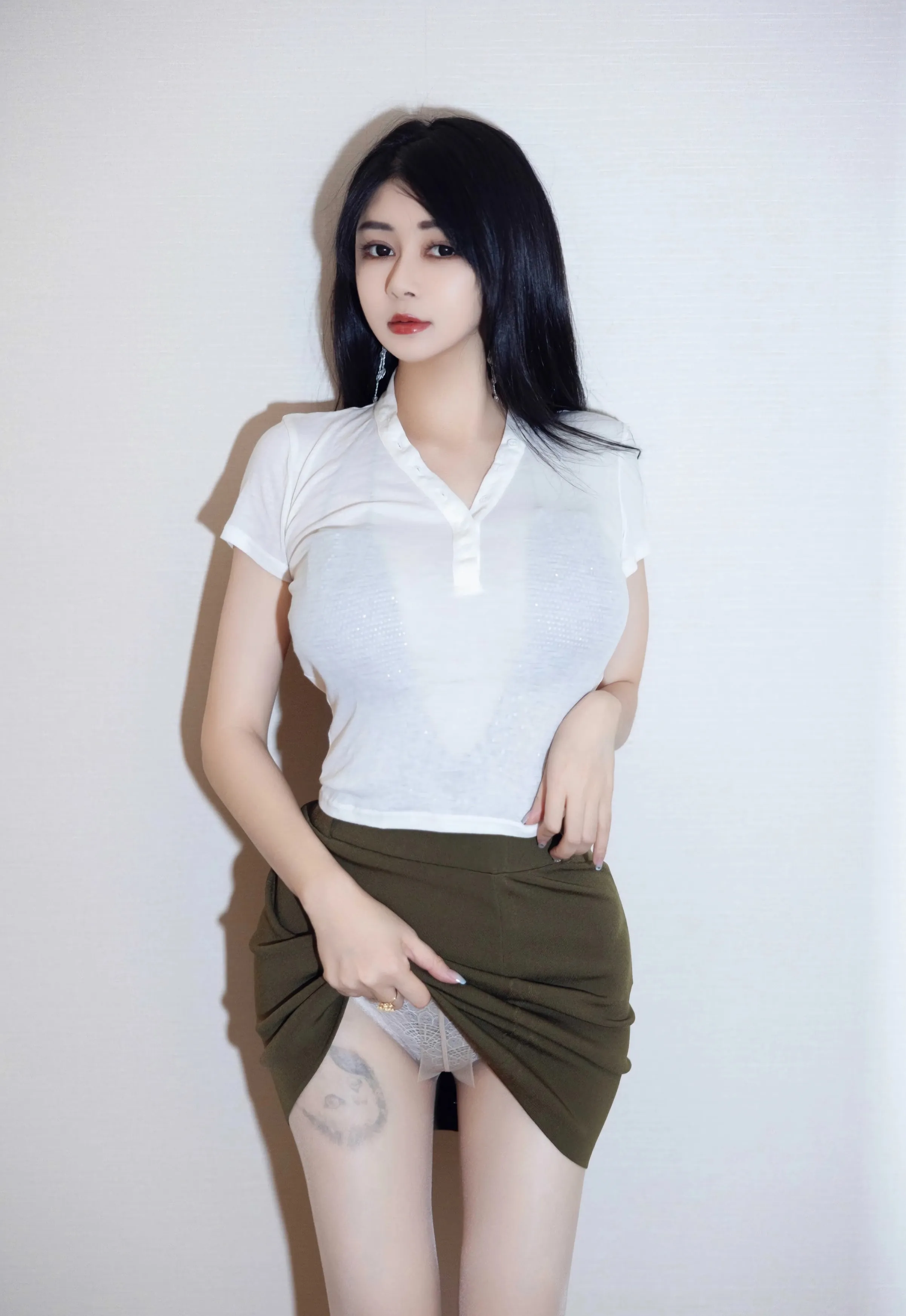 [HuaYang花漾写真] VOL.647 凯竹Quinn 白色T恤 性感写真 [54张]插图