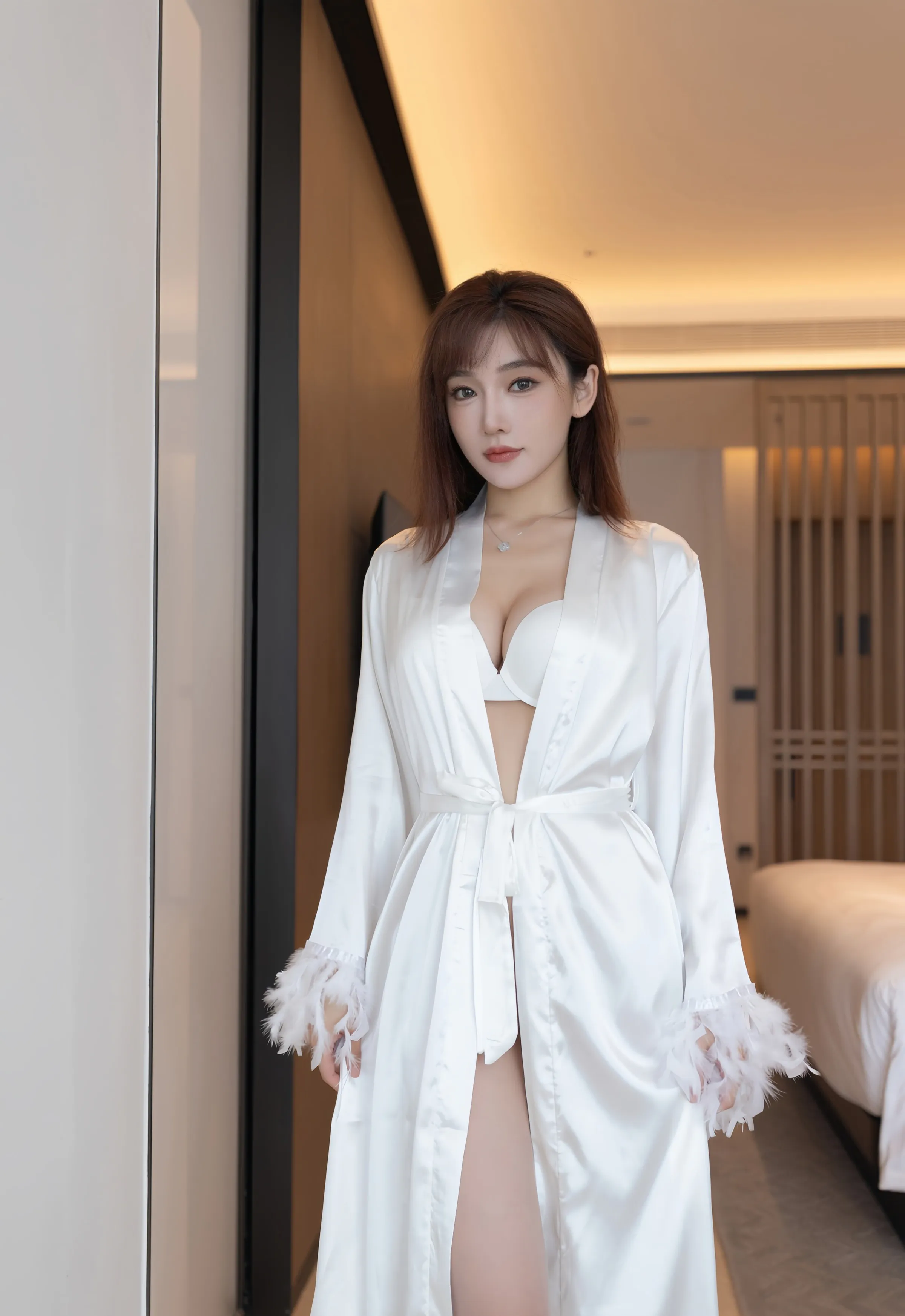 [XiuRen秀人网] No.10809 陆萱萱 白色睡袍 肉色丝袜 性感写真 [71张]插图
