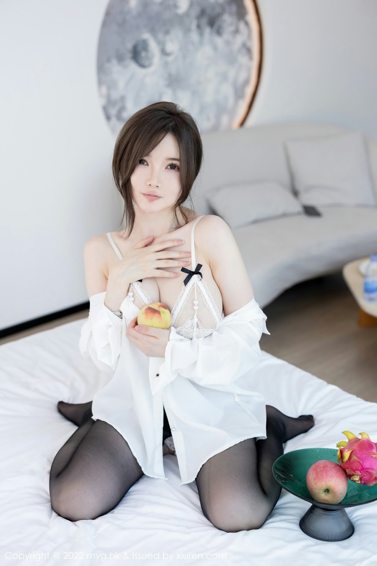 [MyGirl美媛馆] VOL.641 糯美子MINIbabe 童颜巨乳 性感白色蕾丝内衣 魅惑黑丝 桂林旅拍写真[59张]插图