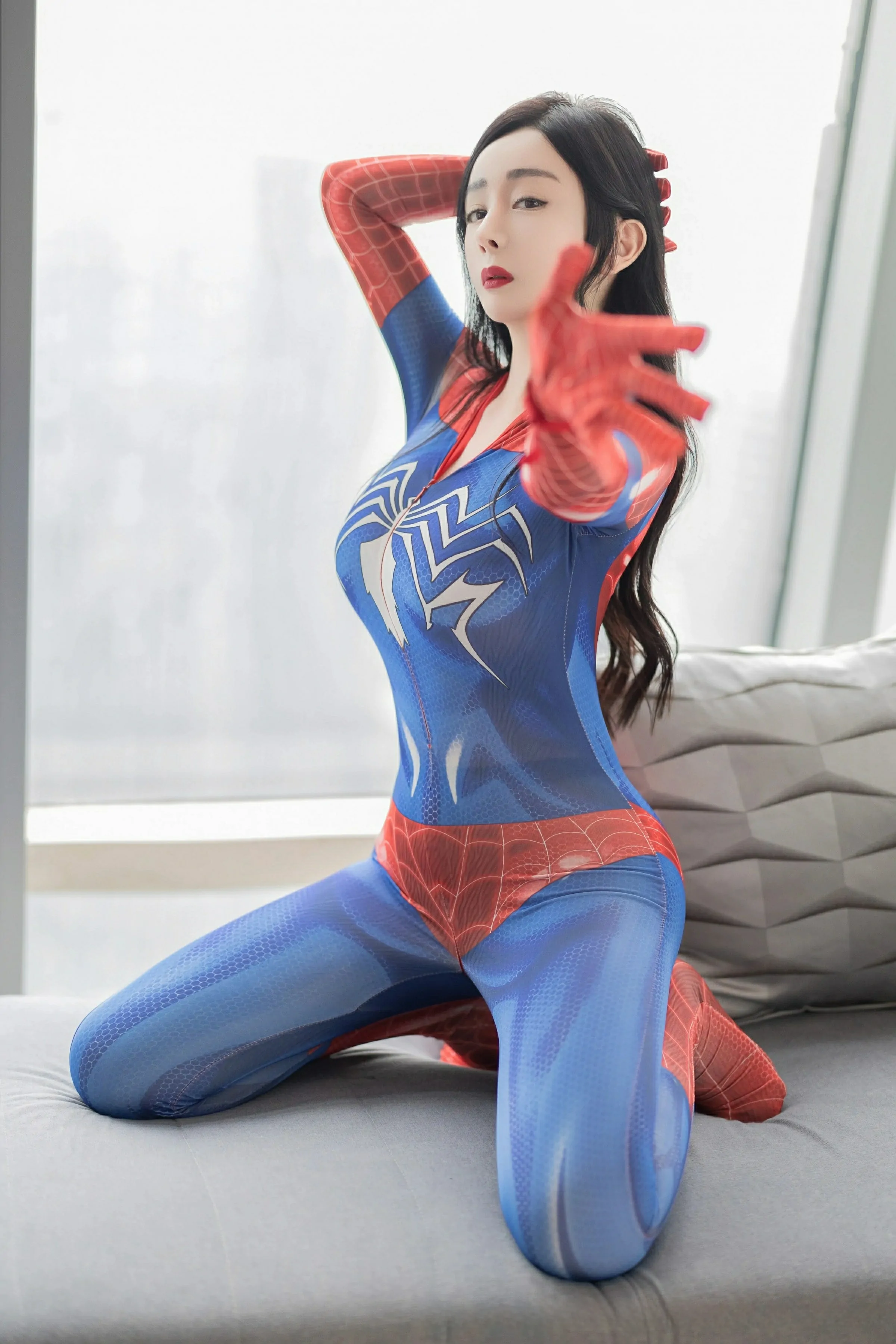 [YOUMI尤蜜荟] VOL.1138 允爾 cosplay装扮 魅惑黑丝 性感写真 [78张]插图