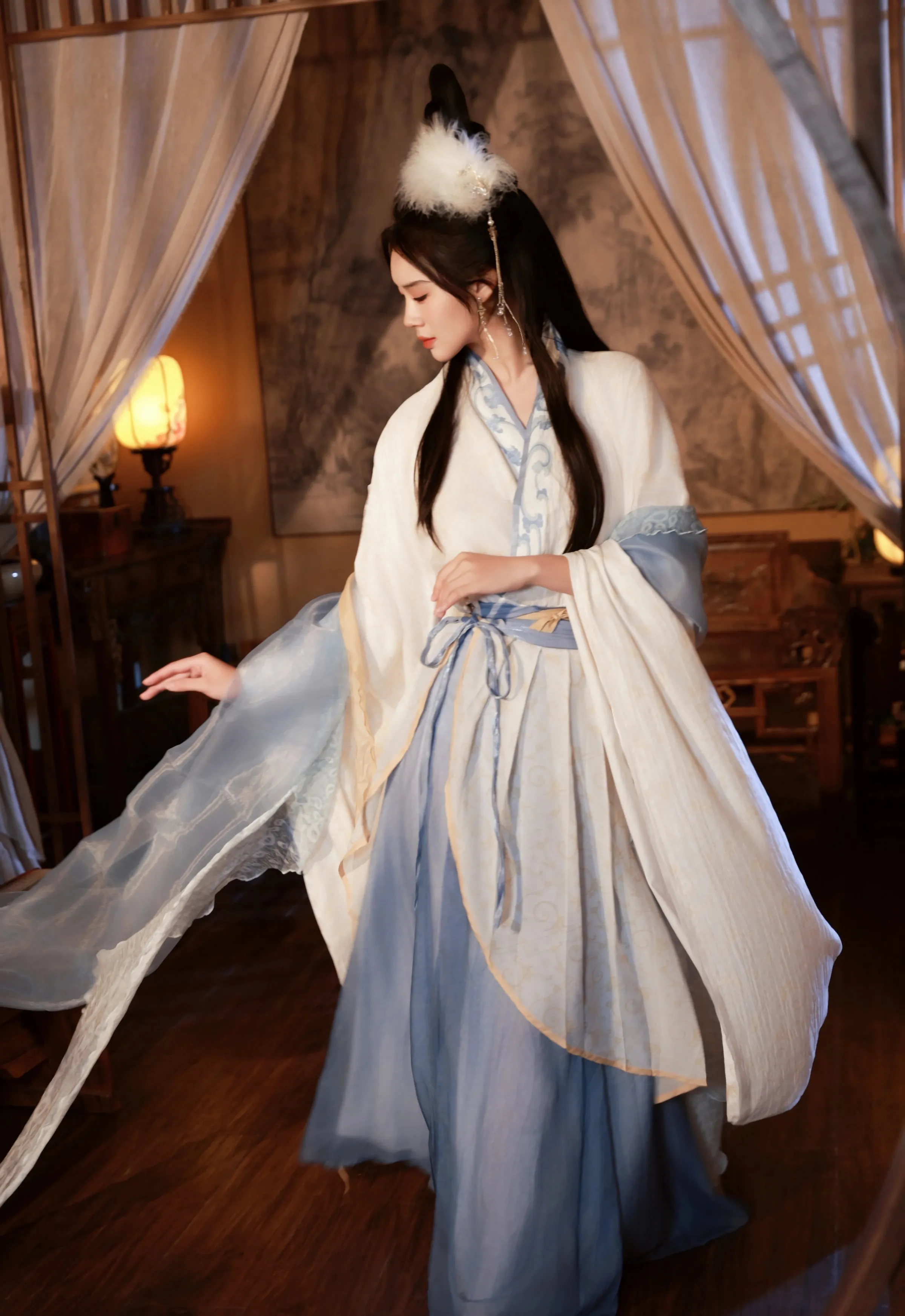 [XiuRen秀人网] No.10835 南乔 性感汉服 中秋主题 性感写真 [76张]插图1