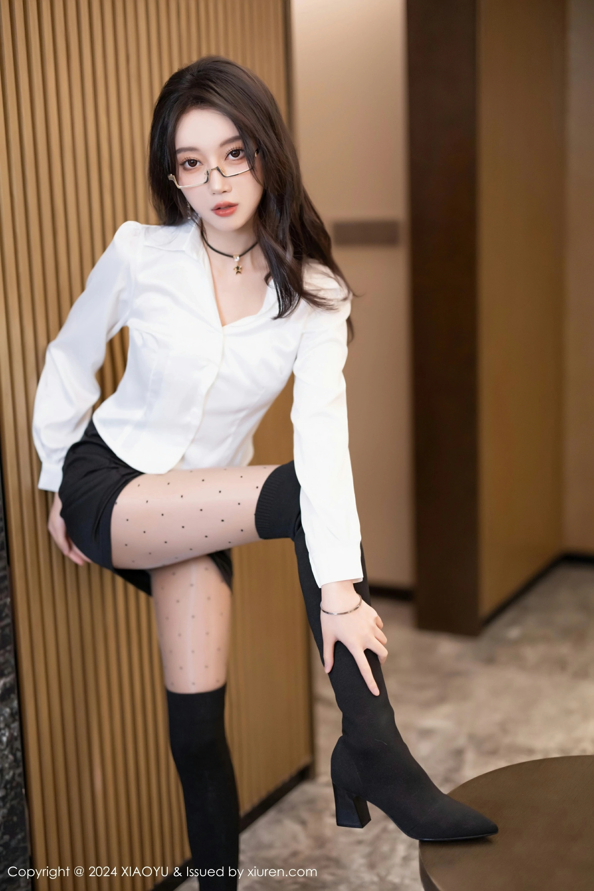 [XIAOYU语画界] VOL.1234 玥儿玥 性感诱人白色丝袜 哈尔滨旅拍写真 [82张]插图