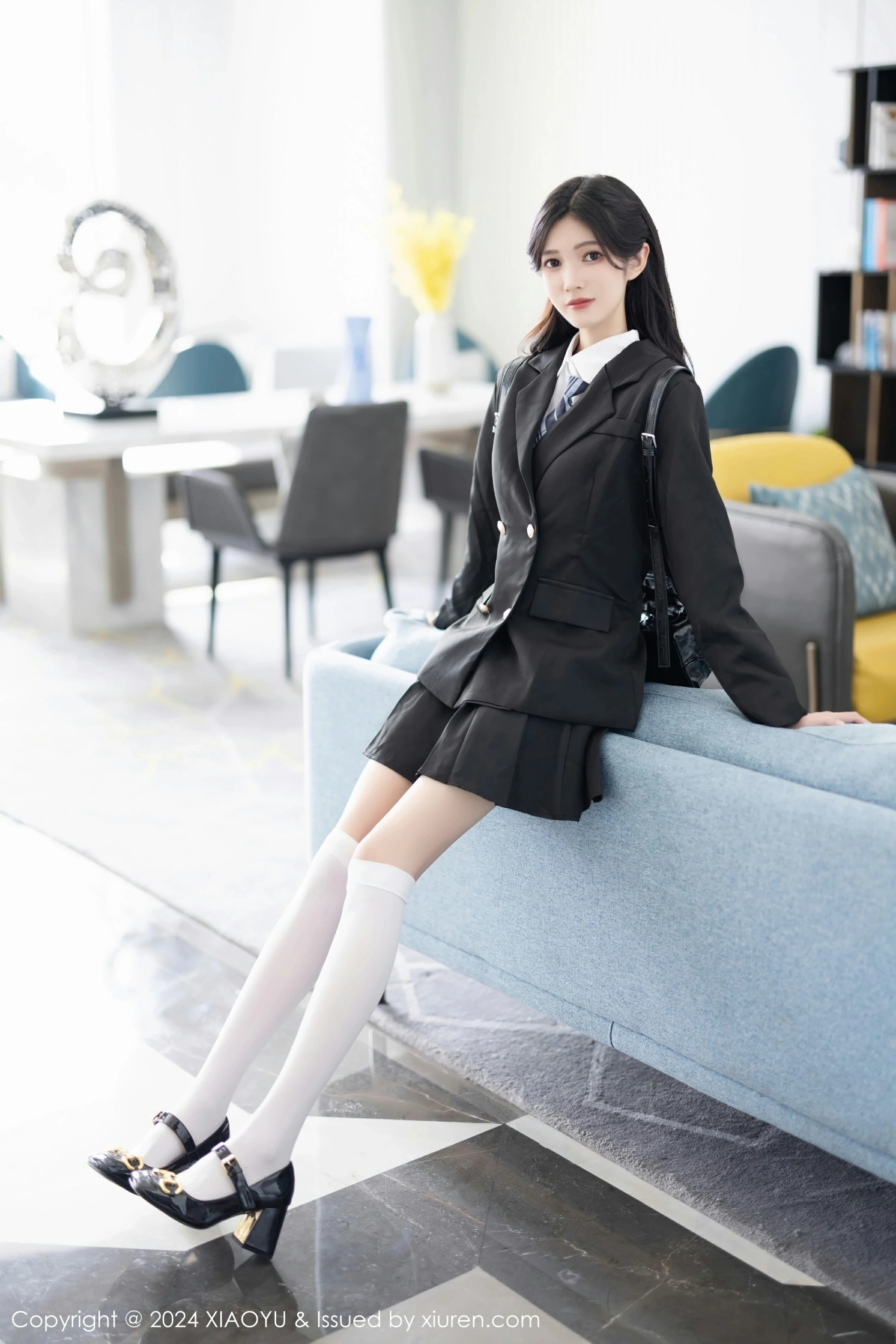 [XIAOYU语画界] VOL.1204 程程程- 深色日系学妹制服 黑色内衣 性感写真 [83张]插图1