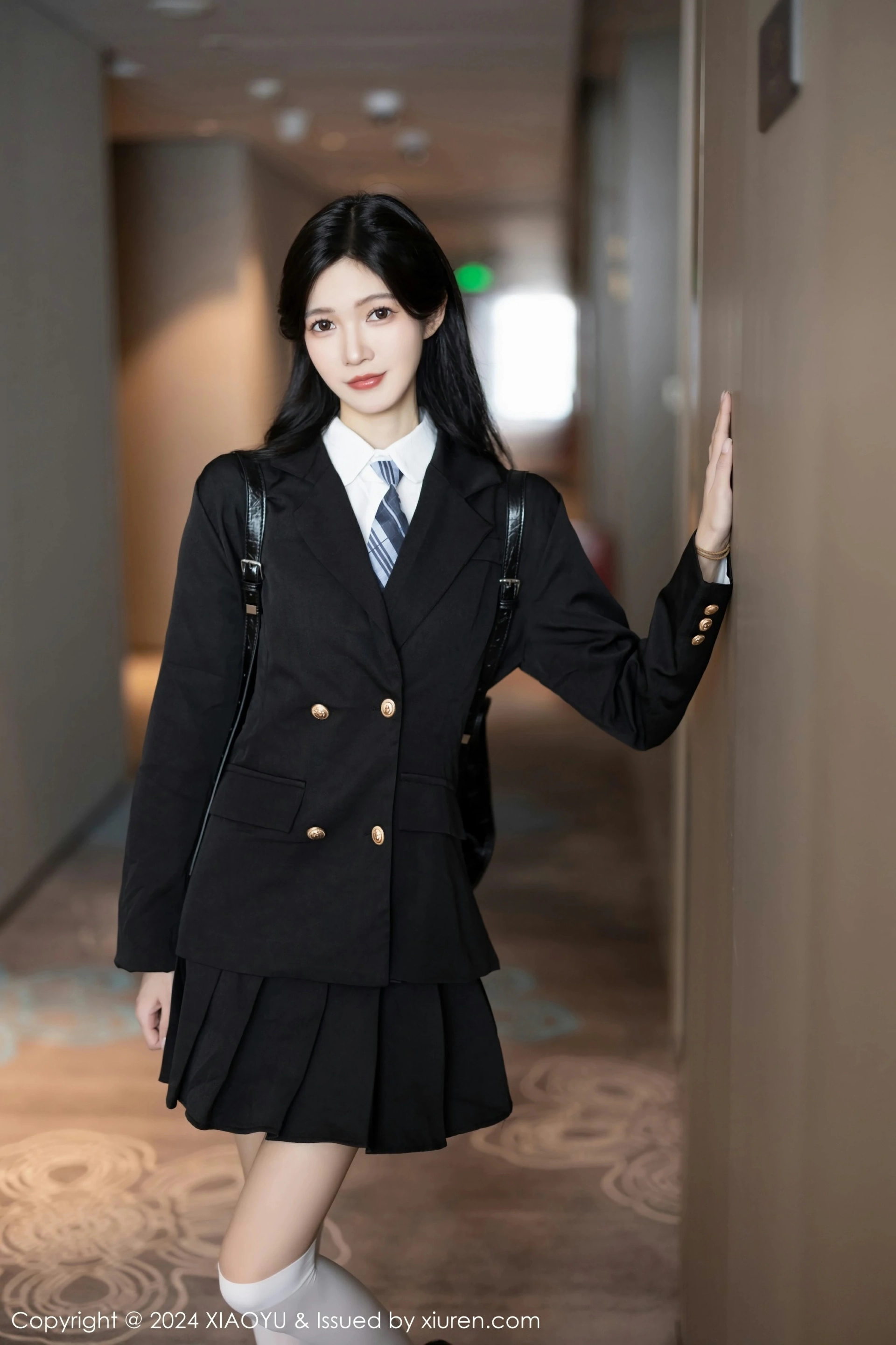 [XIAOYU语画界] VOL.1204 程程程- 深色日系学妹制服 黑色内衣 性感写真 [83张]插图