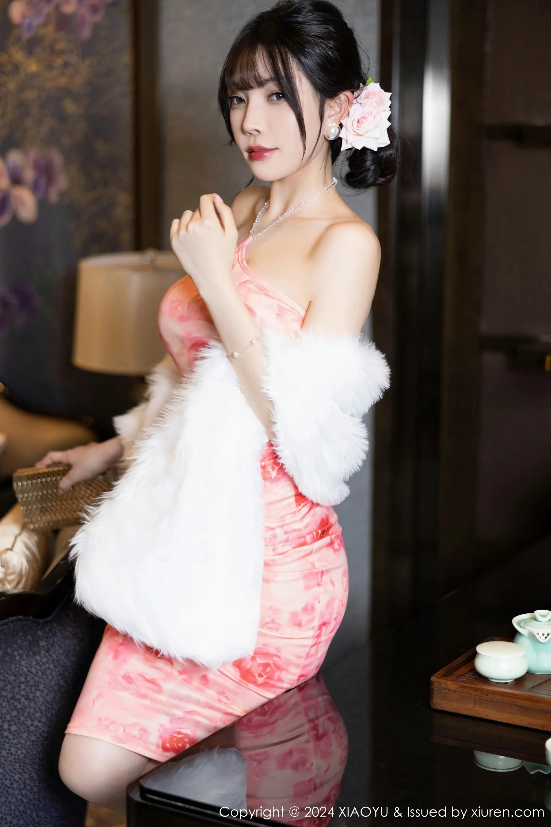 [XIAOYU语画界] VOL.1213 徐莉芝Booty 性感花色露肩连衣短裙 哈尔滨旅拍写真 [82张]插图1