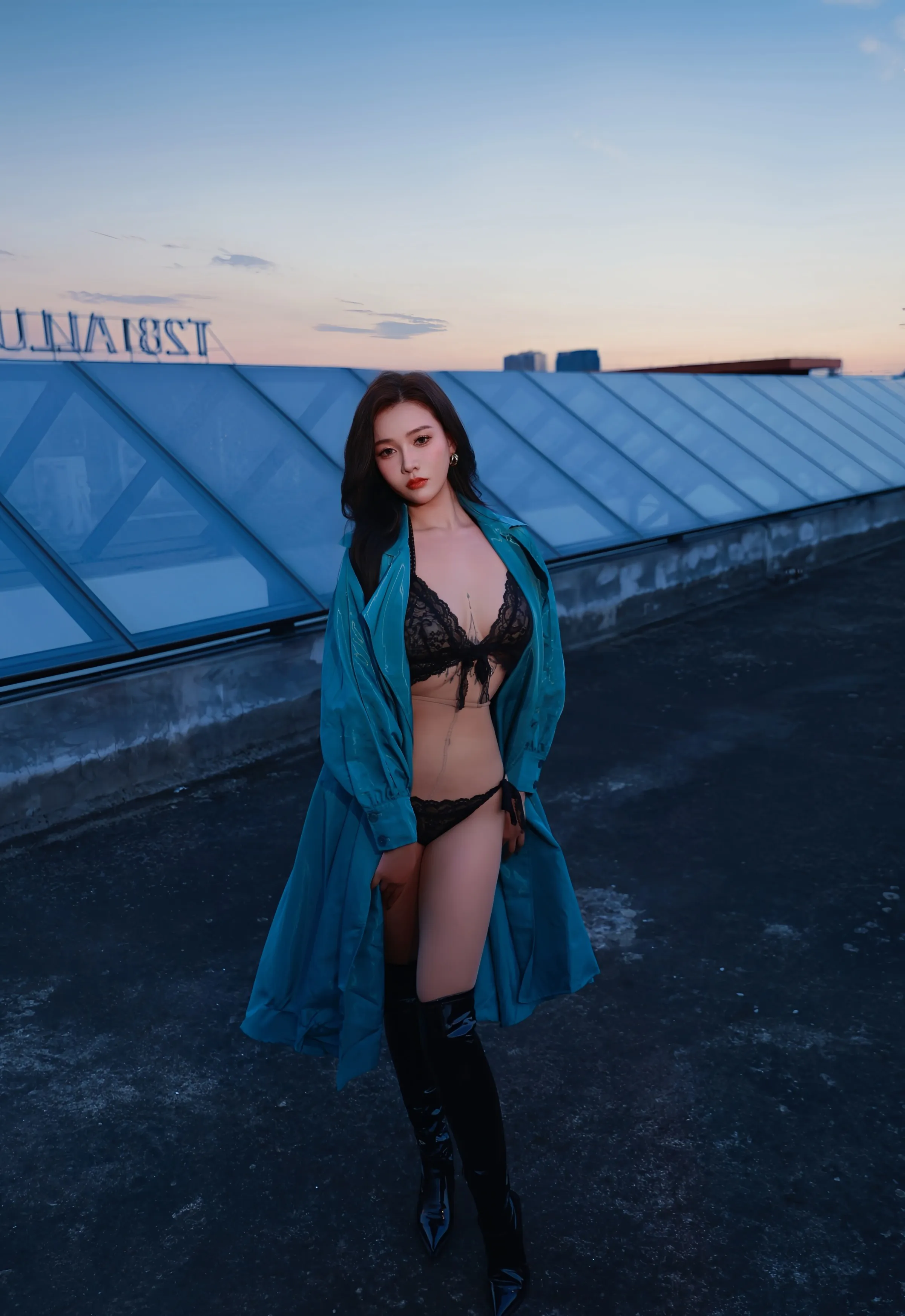 [XiuRen秀人网] No.10776 娜比 黑色内衣 性感写真 [82张]插图