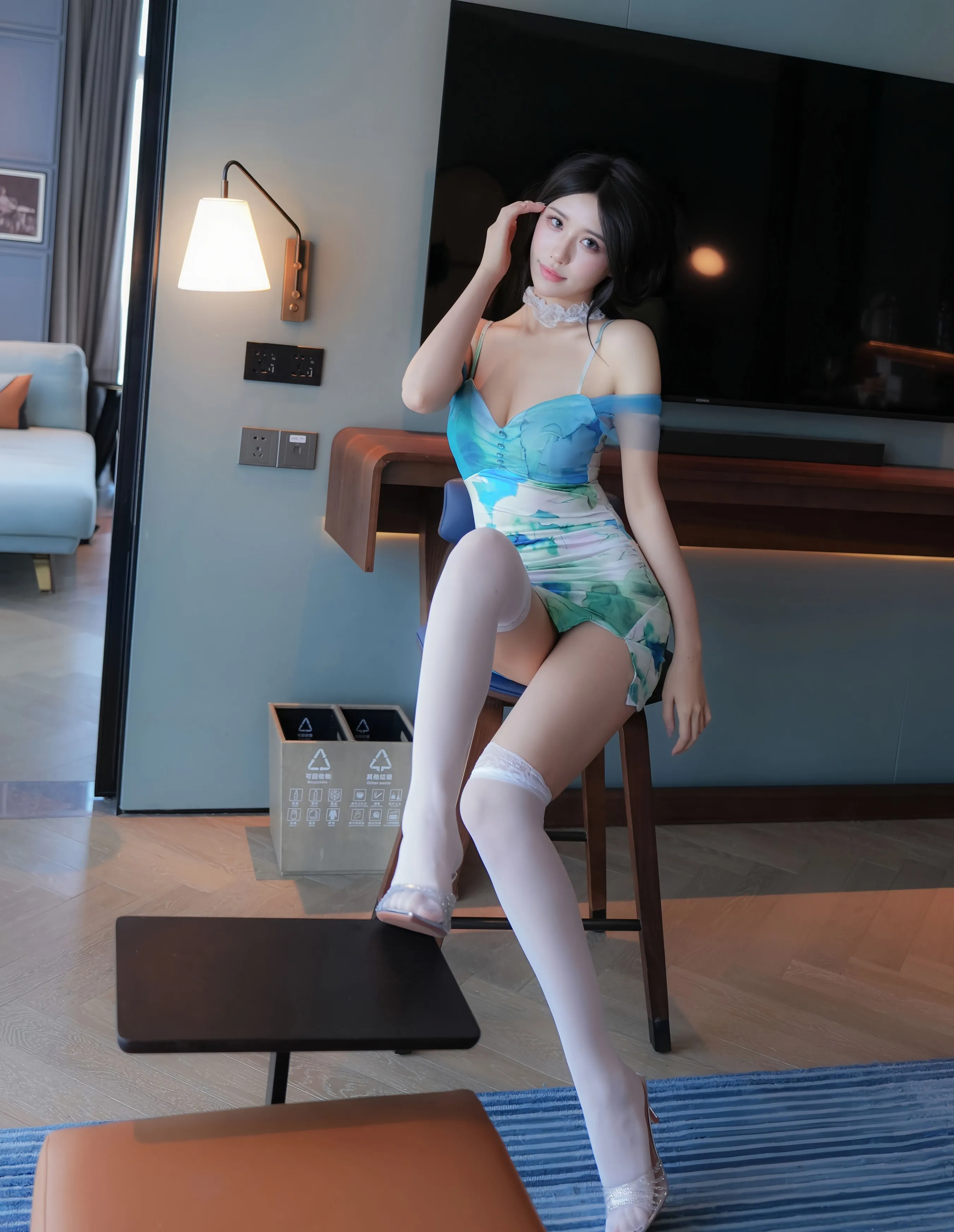 [XiuRen秀人网] No.10859 shelly诗莉吖 蓝色连衣短裙 性感写真 [76张]插图1