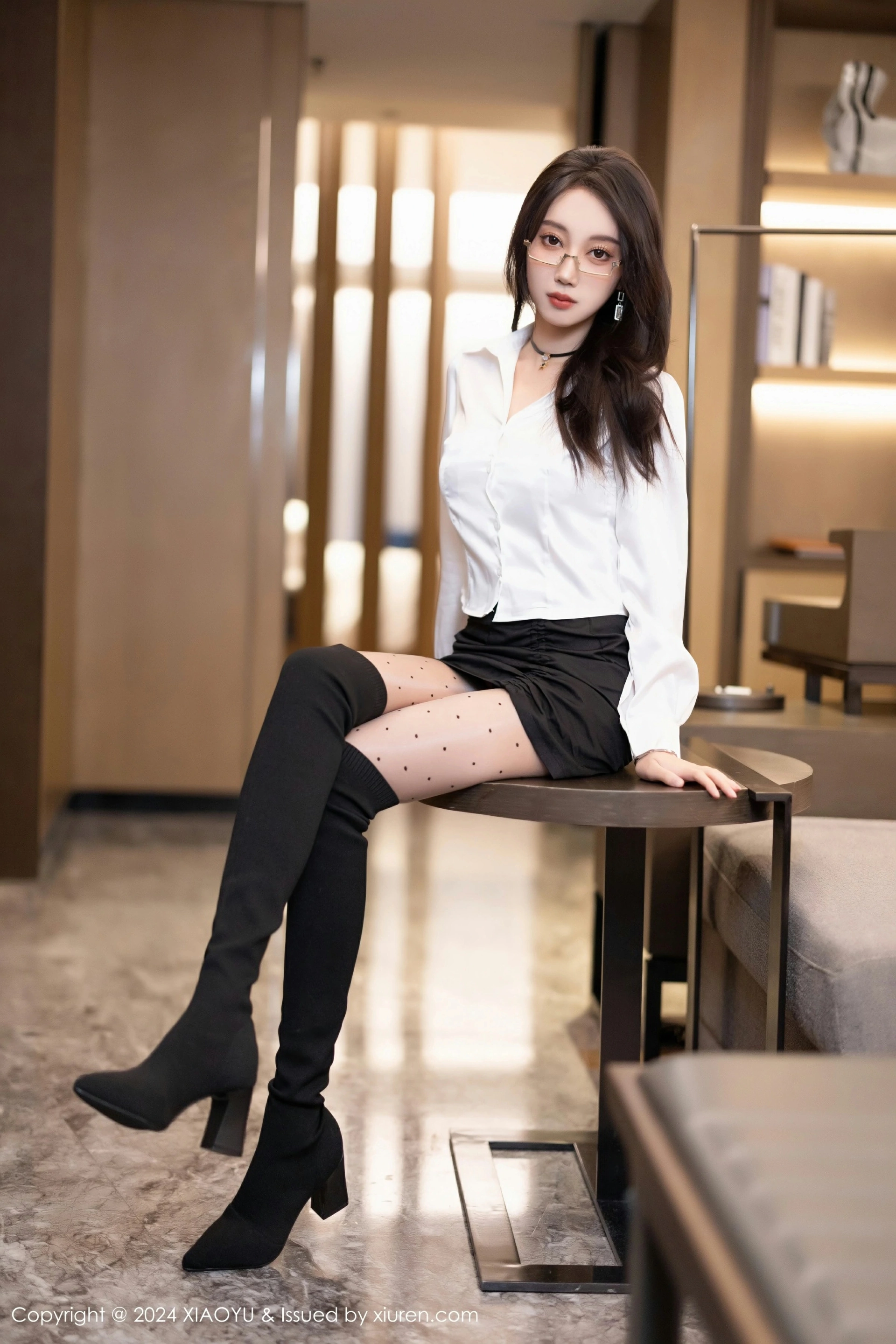 [XIAOYU语画界] VOL.1234 玥儿玥 性感诱人白色丝袜 哈尔滨旅拍写真 [82张]插图1