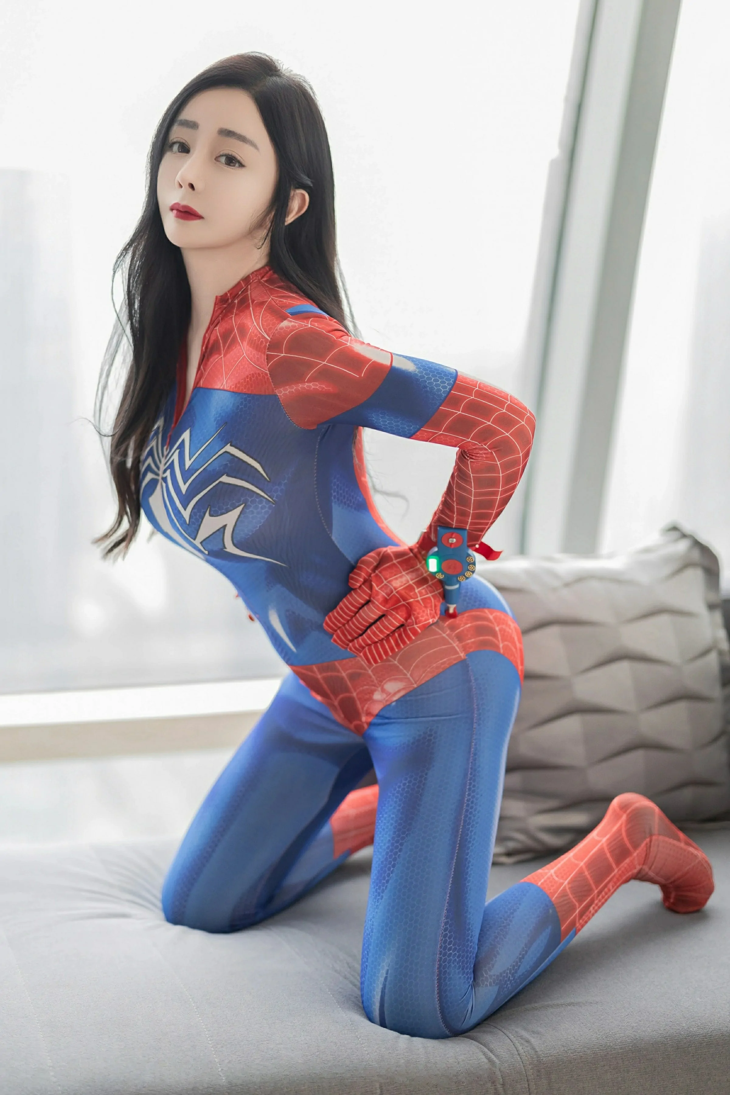 [YOUMI尤蜜荟] VOL.1138 允爾 cosplay装扮 魅惑黑丝 性感写真 [78张]插图1