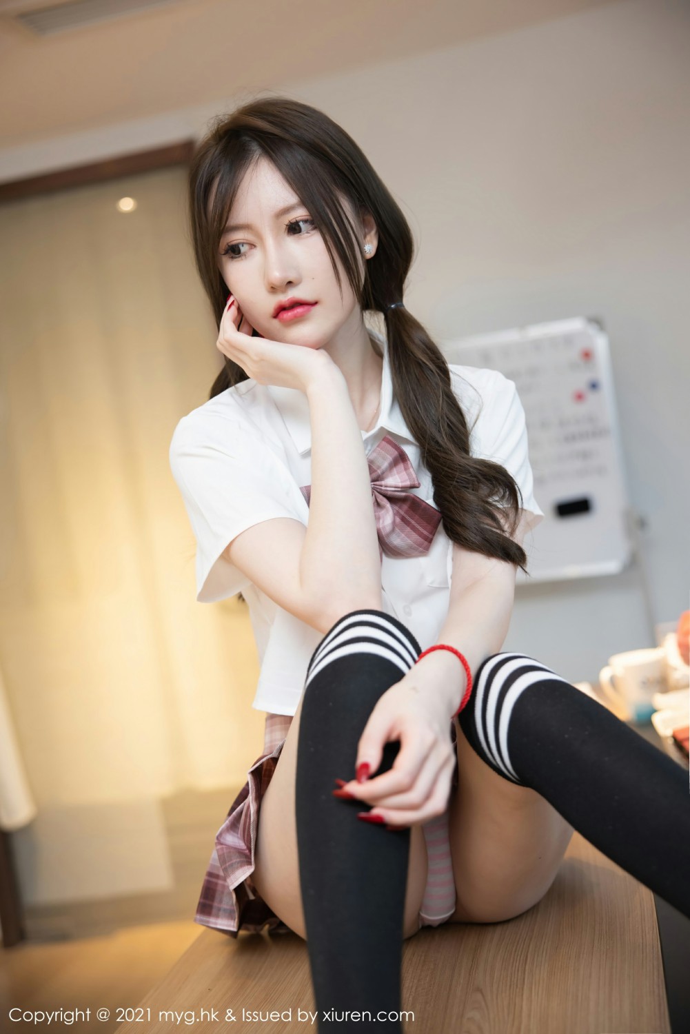 [MyGirl美媛馆] VOL.614 美桃酱 经典JK制服系列 [67张]