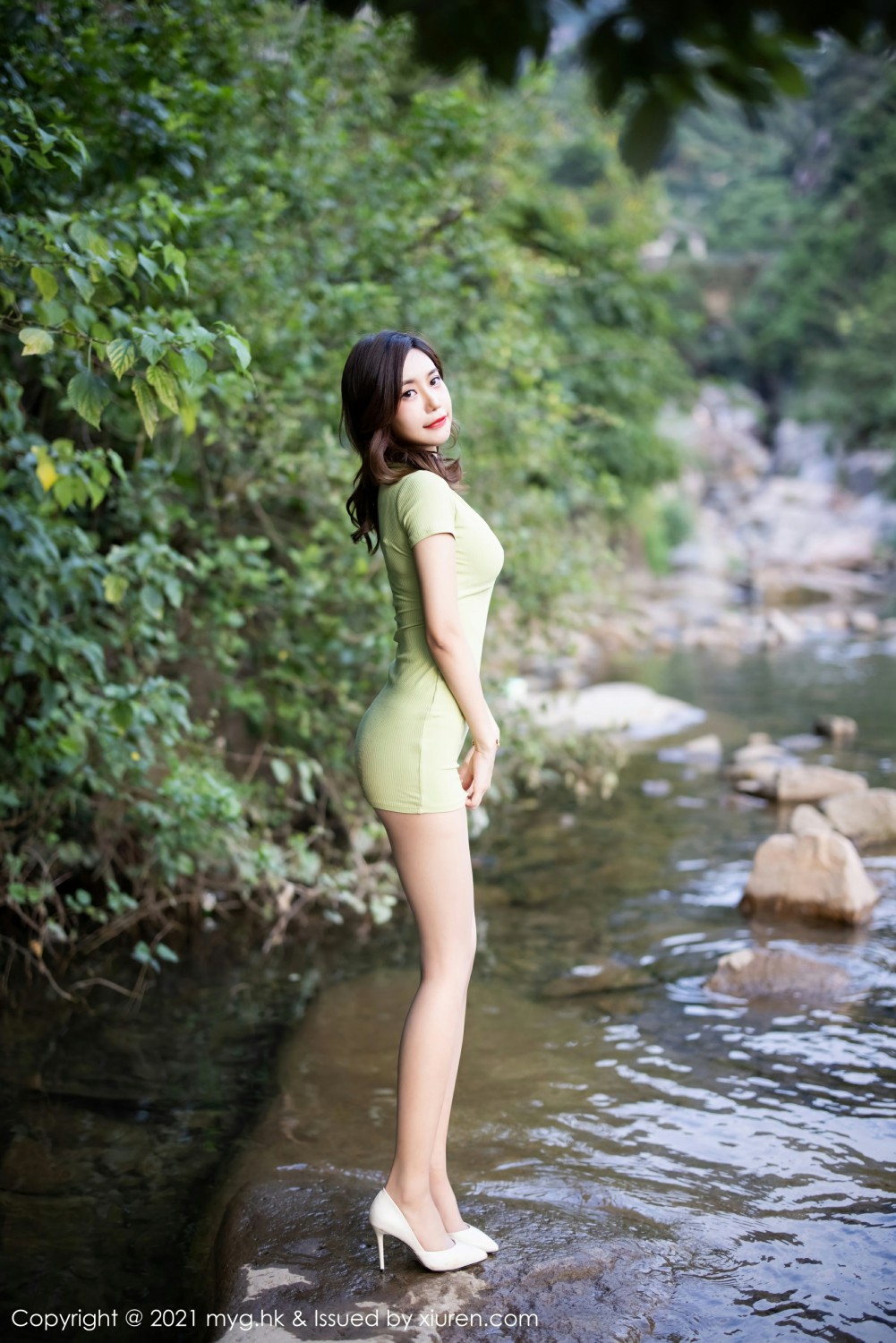 [MyGirl美媛馆] VOL.597 绮里嘉ula 山涧溪水中 性感写真 [50张]插图
