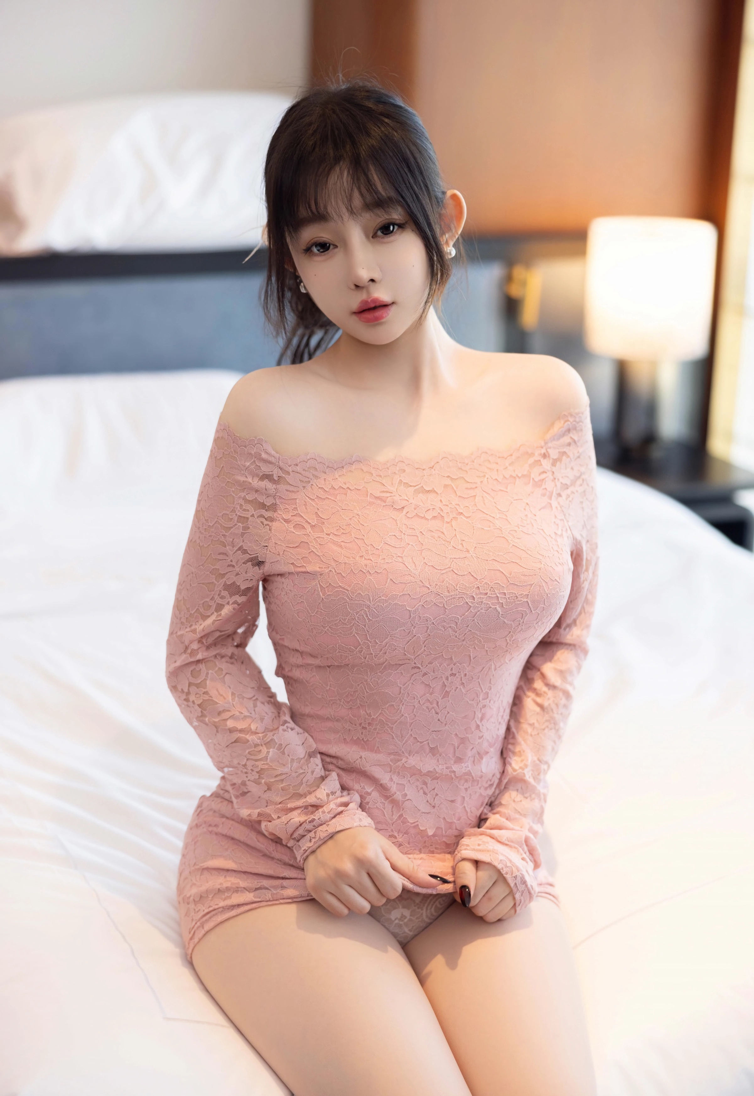 [XiuRen秀人网] No.11043 王羽纯 浅色连衣短裙 性感写真 [77张]插图1