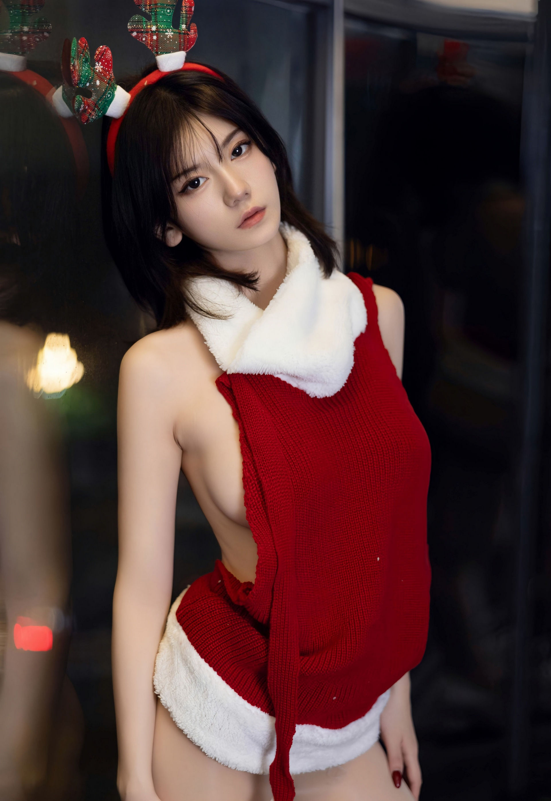 [XiuRen秀人网] No.11158 凌七七 红色毛衣 原色丝袜 性感写真 [86张]插图1