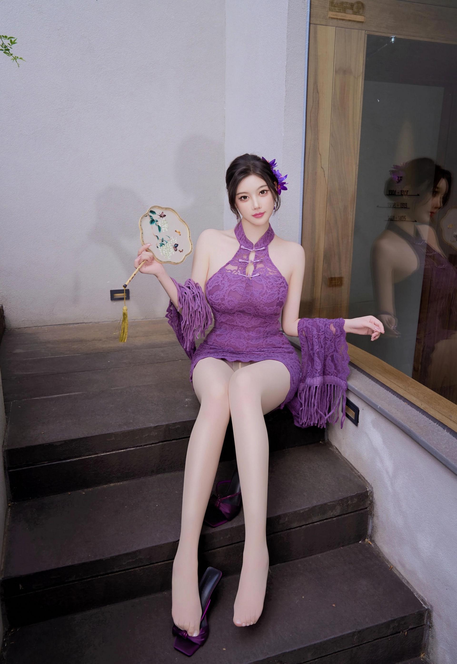[XiuRen秀人网] No.11187 杨晨晨 紫色连衣短裙 诱人肉色丝袜 性感写真 [70张]插图