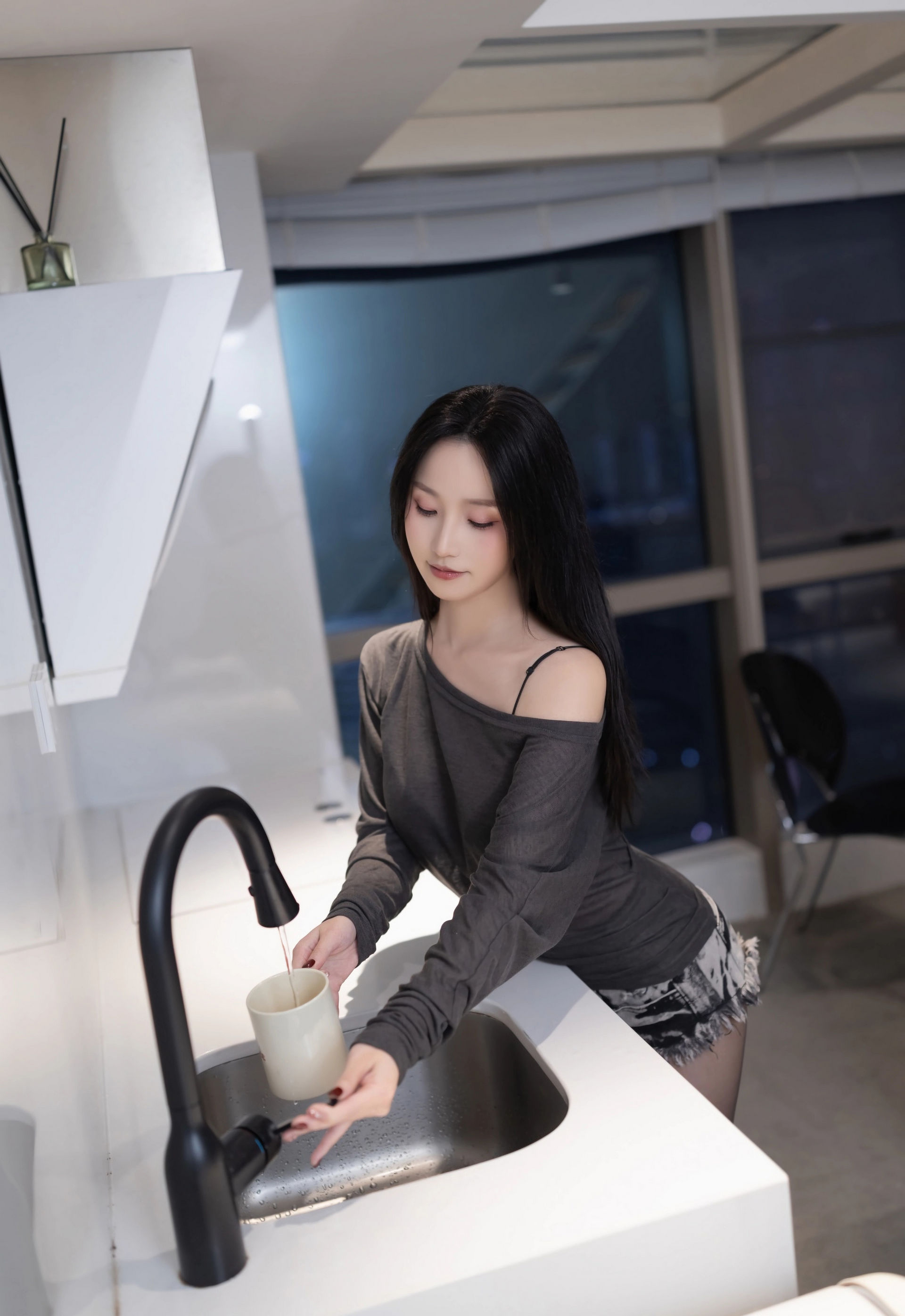 [XiuRen秀人网] No.11202 杏子Yada 黑色内衣 性感写真 [76张]插图