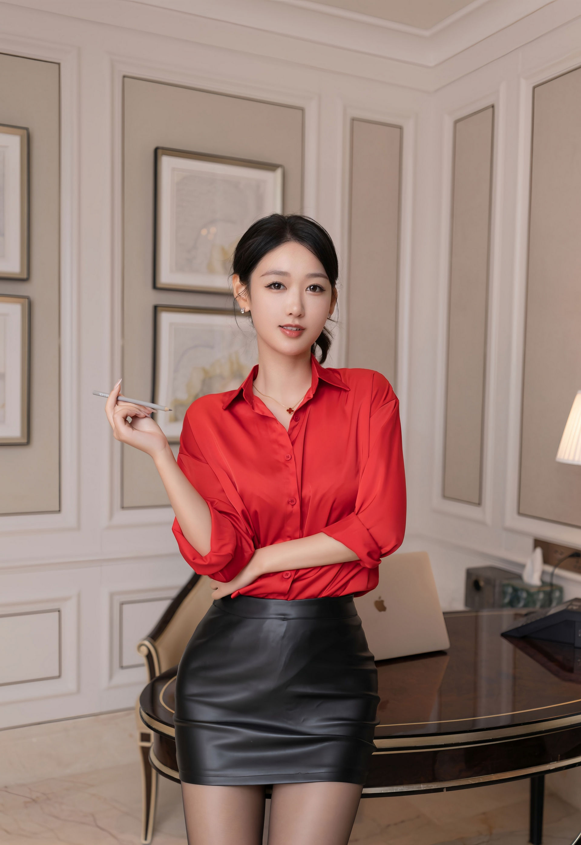 [XiuRen秀人网] No.11249 唐安琪 性感红色OL服饰 魅惑黑丝 珠海旅拍写真 [80张]插图1