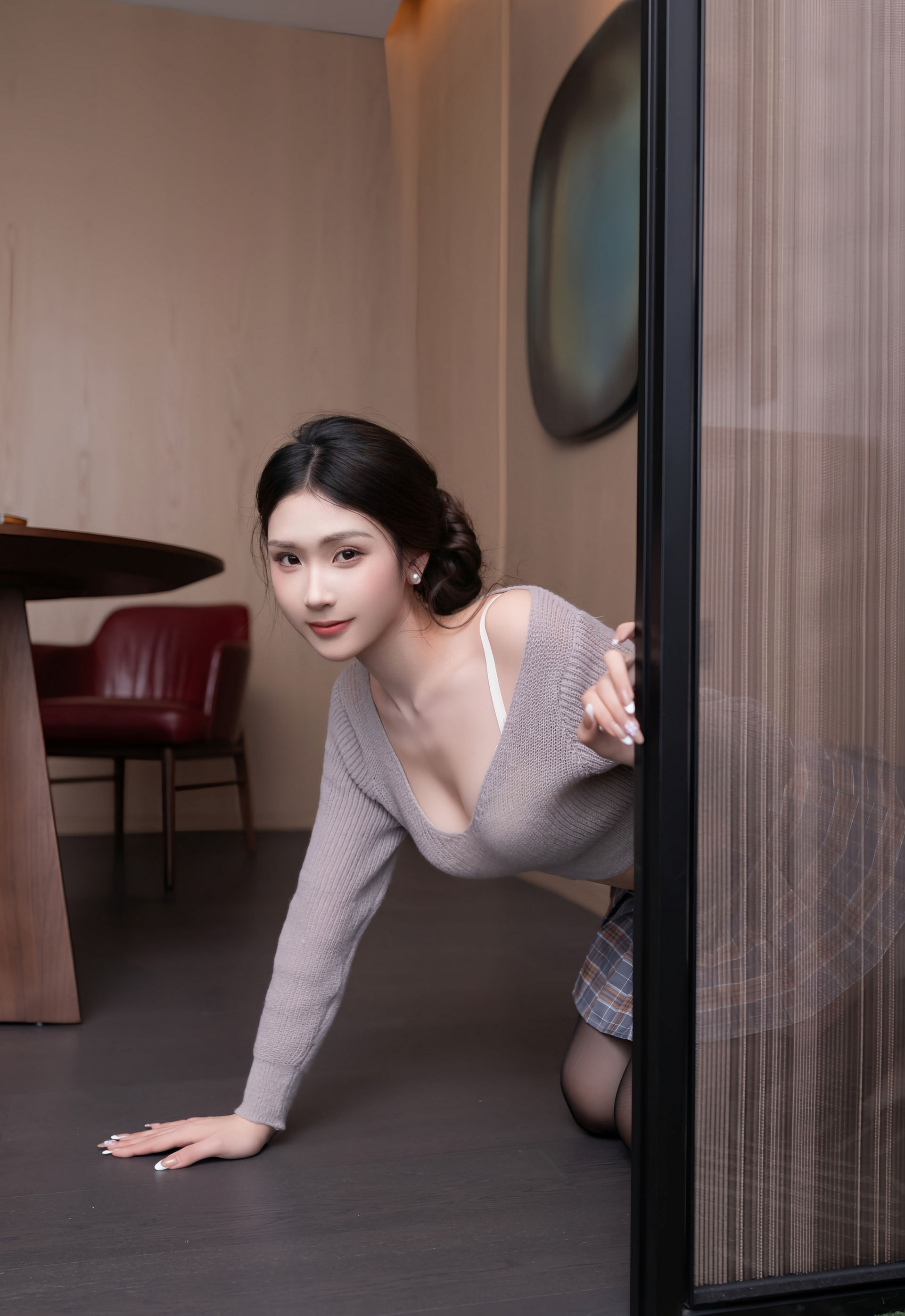 [XiuRen秀人网] No.11269 刘婷婷 紫灰色上衣 格子短裙 性感写真 [80张]插图1