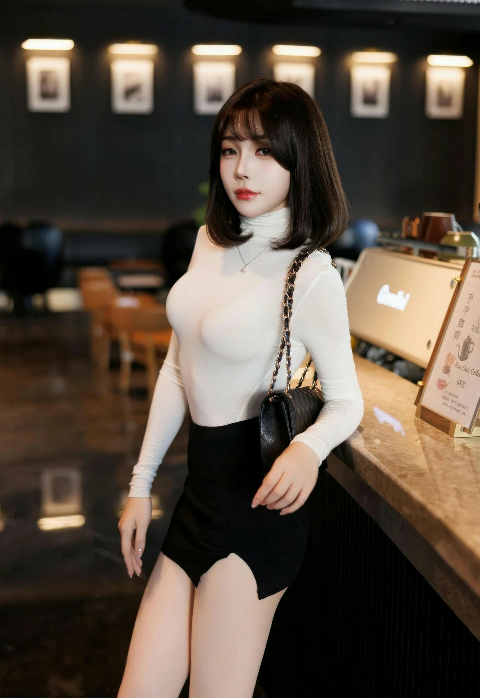 [XiuRen秀人网] No.11314 莉芝荔枝 黑色内衣 肉色丝袜 性感写真 [77张]插图1